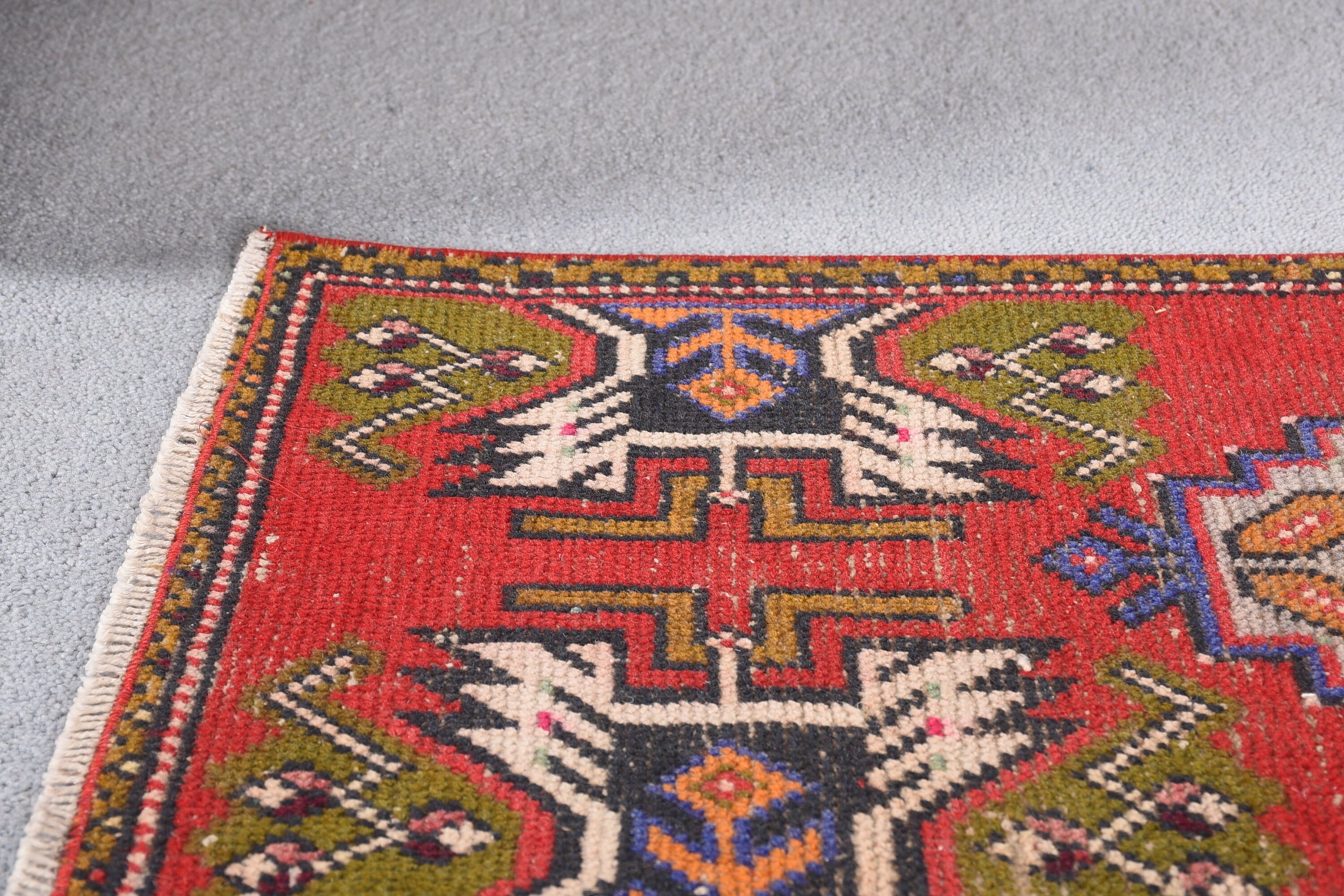 Red Bedroom Rugs, Turkish Rugs, Anatolian Rug, Vintage Rug, Rugs for Entry, Wall Hanging Rugs, Old Rug, 1.5x3.2 ft Small Rug