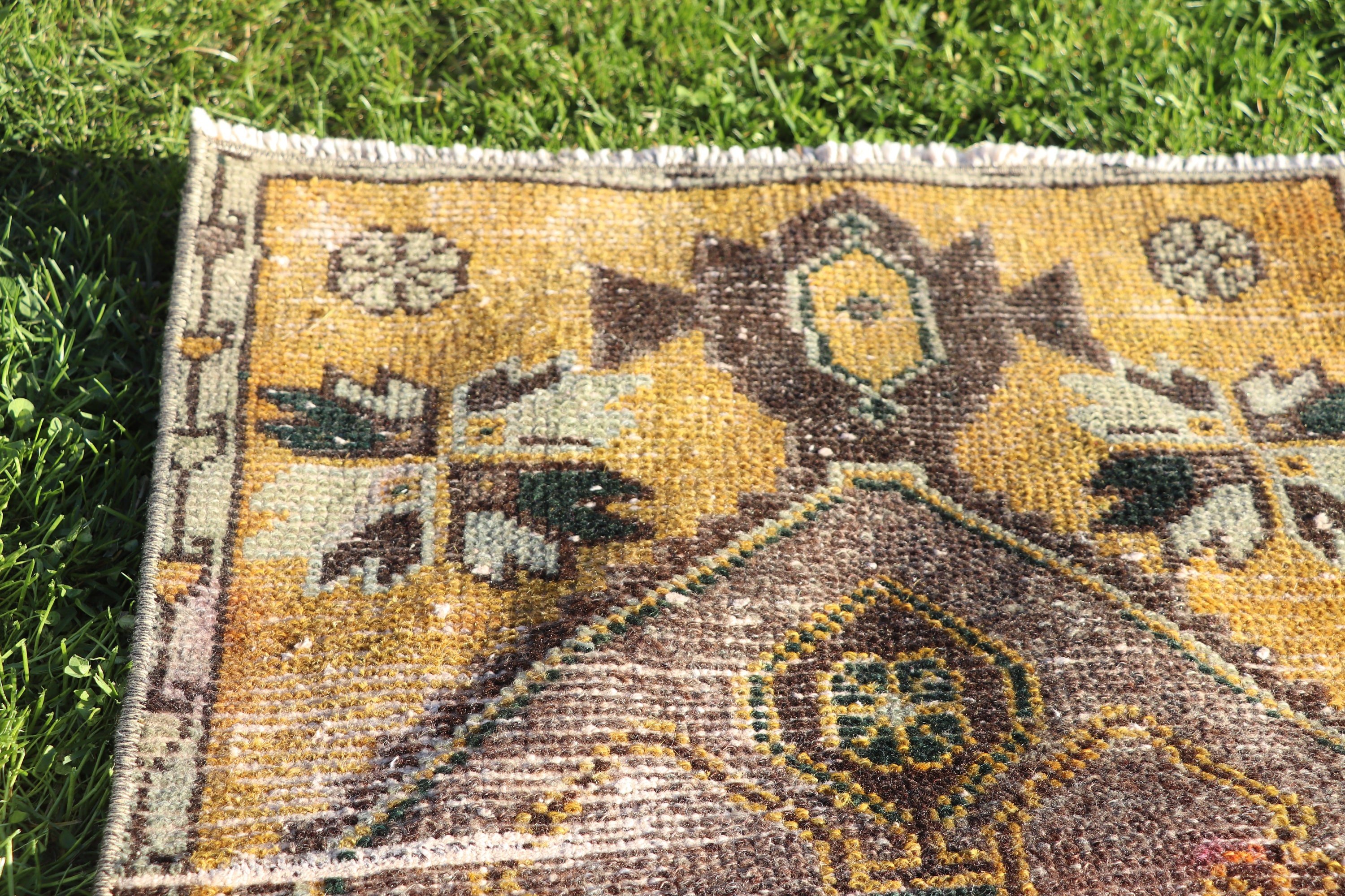 Küçük Vintage Halılar, Fas Halısı, Duvara Asılı Halı, 1.7x3.2 ft Küçük Halılar, Nötr Halılar, Sarı Lüks Halı, Türk Halısı, Vintage Halılar