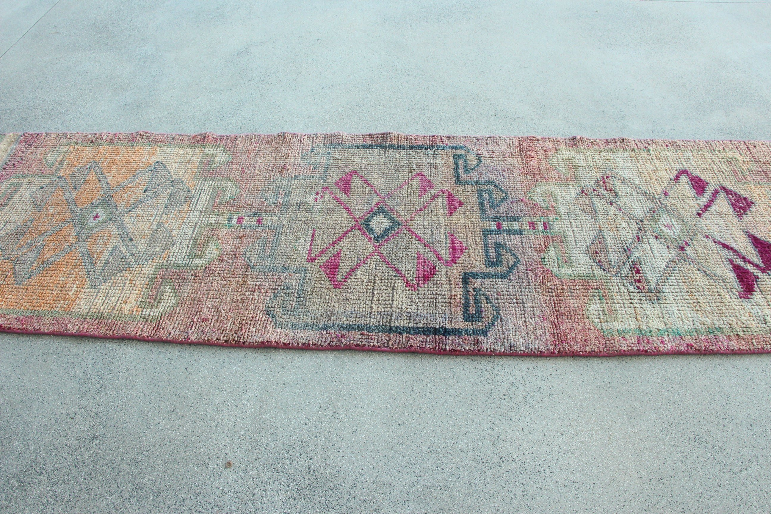 Vintage Halılar, 3.1x10.2 ft Runner Halıları, Vintage Runner Halıları, Açıklama Halısı, Pembe Oryantal Halı, Koridor Halıları, Türk Halısı, Havalı Halılar