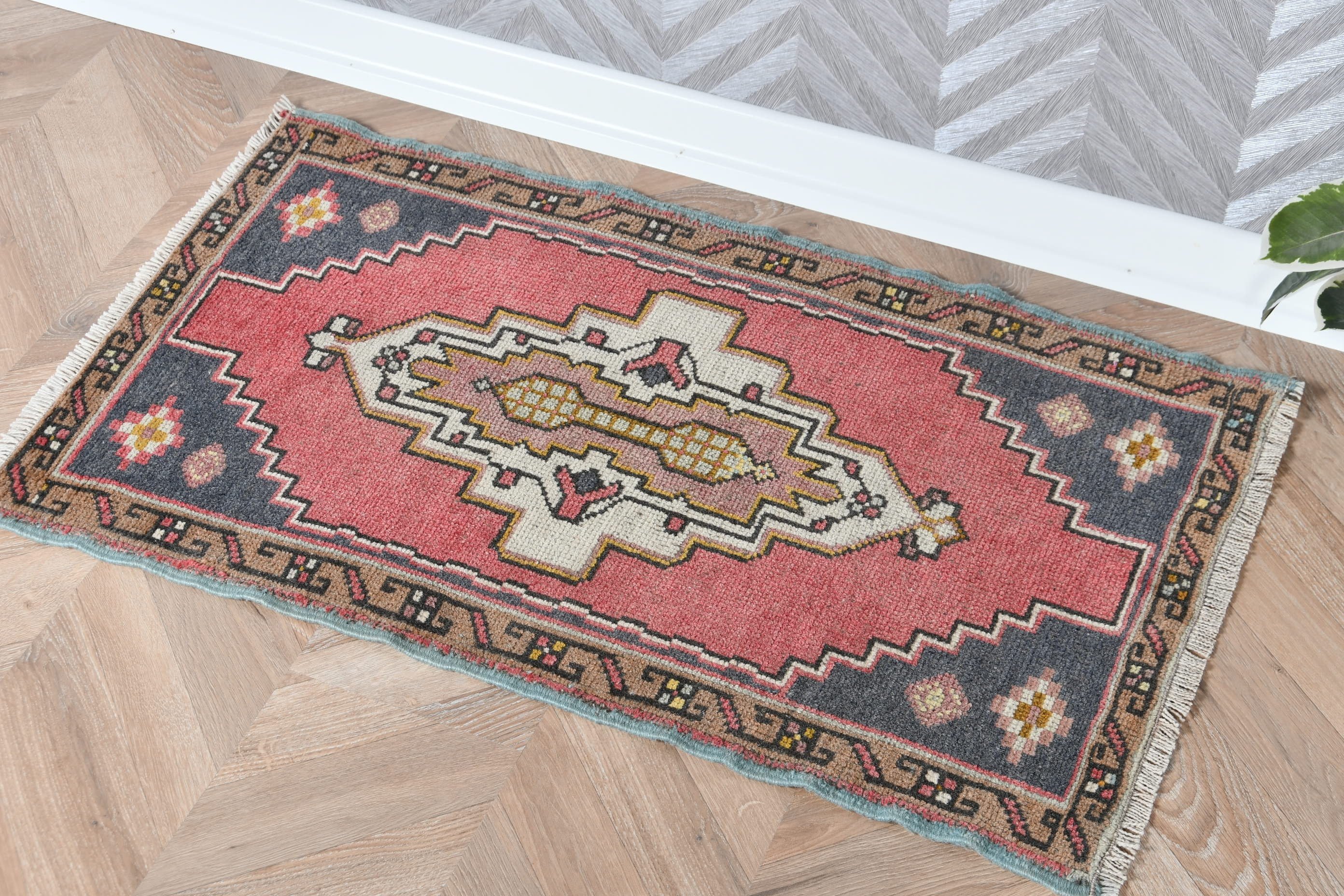 Entry Rugs, Vintage Rugs, Turkish Rug, Red Oushak Rugs, Wool Rug, Rugs for Bathroom, 1.8x3.1 ft Small Rug, Anatolian Rugs, Door Mat Rug