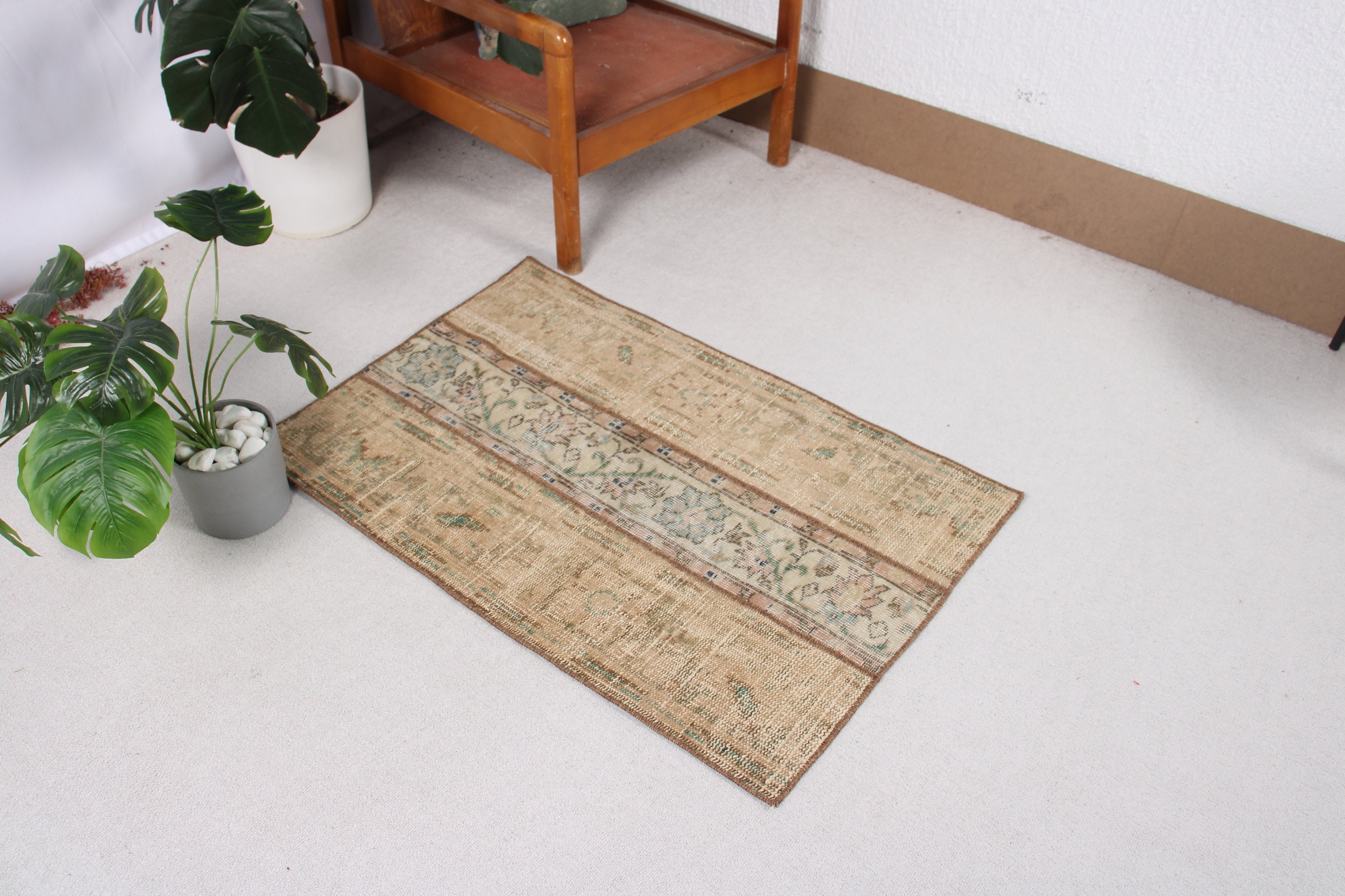 Rugs for Bedroom, Kitchen Rugs, Vintage Rugs, Handwoven Rugs, Turkish Rug, Small Boho Rug, Beige  2.3x3.5 ft Small Rug