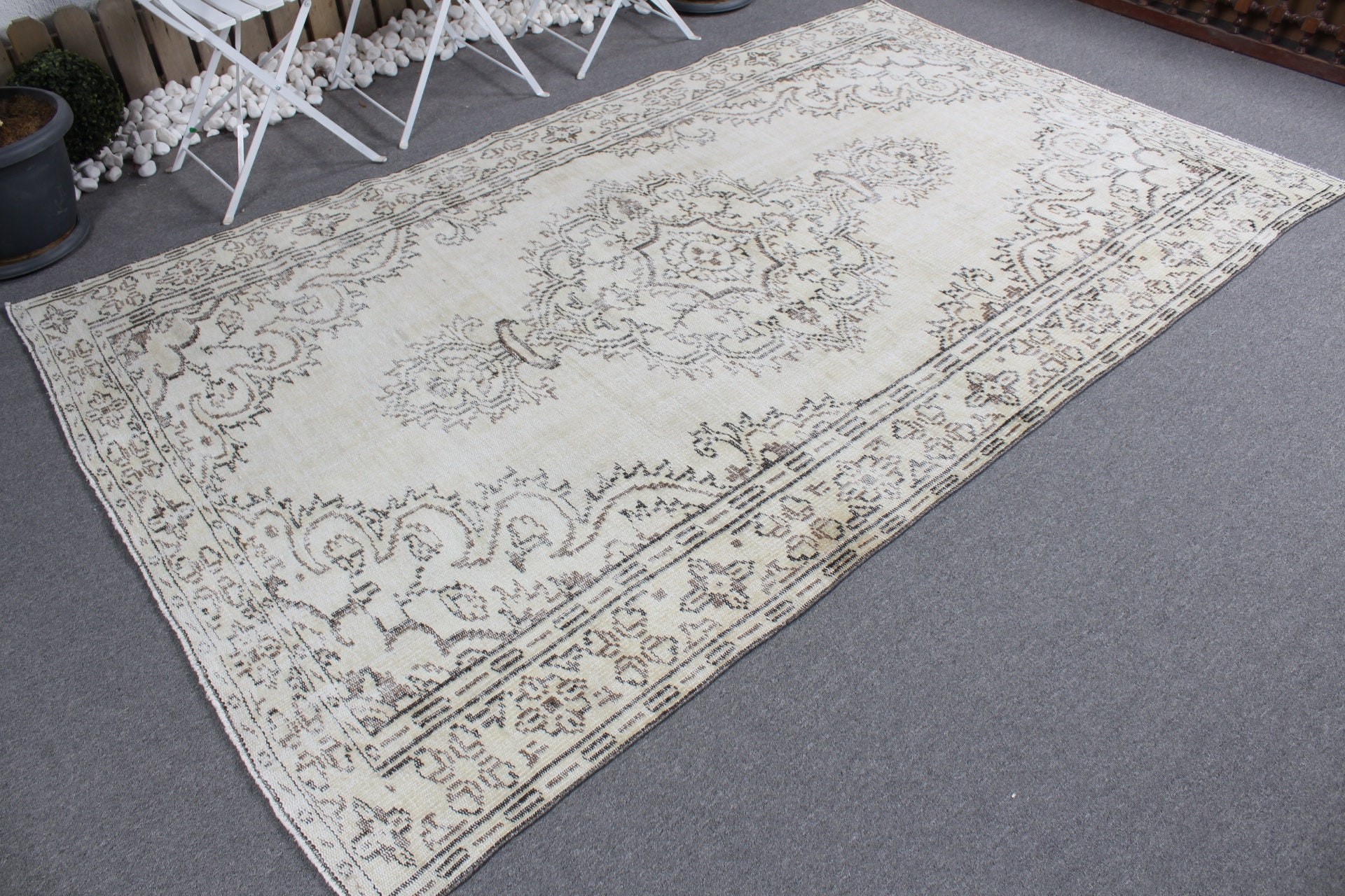 Vintage Rug, Floor Rugs, 5.5x8.7 ft Large Rug, Wool Rug, Dining Room Rug, Salon Rugs, Beige Home Decor Rug, Turkish Rug, Home Decor Rug