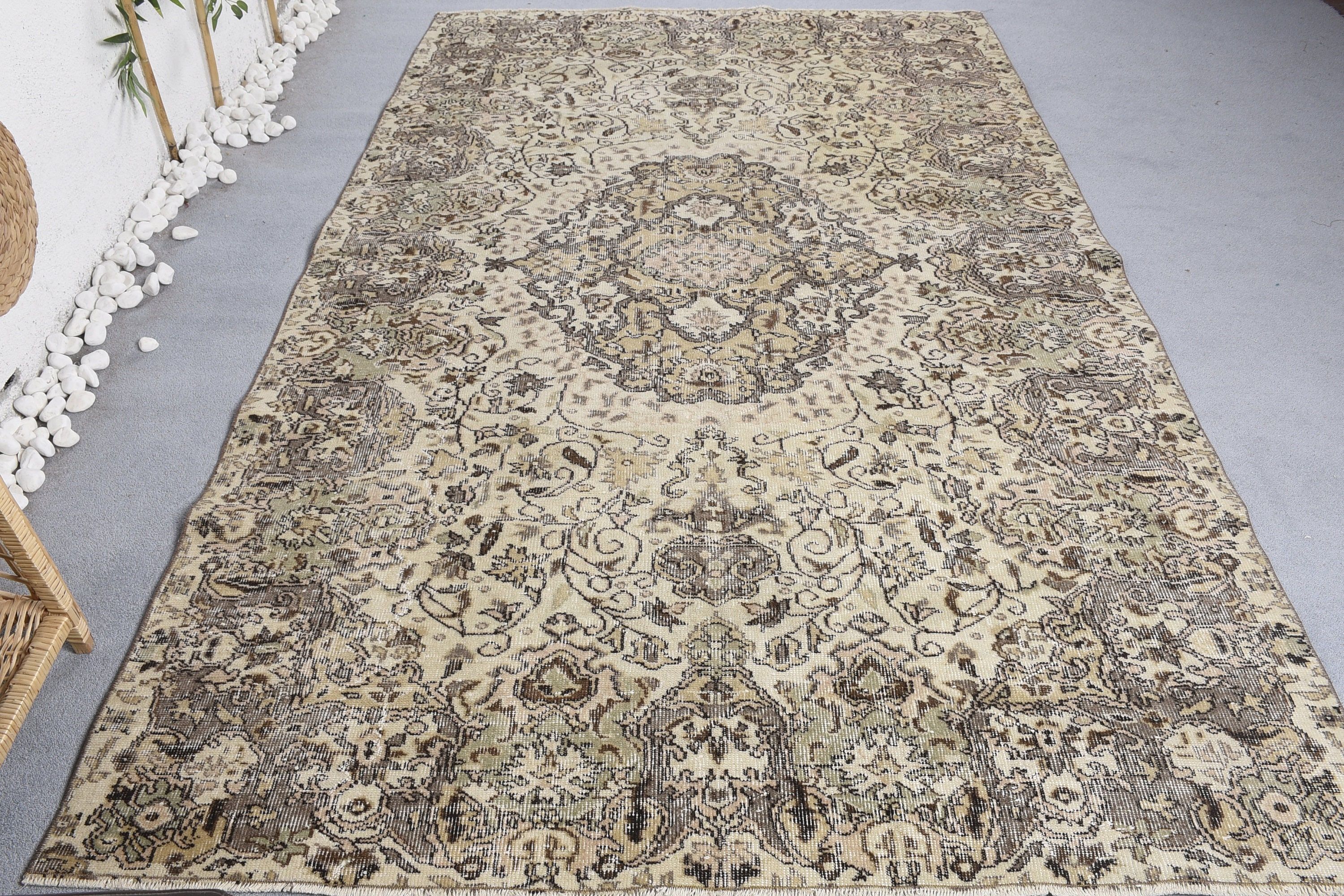 Turkish Rug, Decorative Rug, Beige Cool Rug, 5.5x8.9 ft Large Rug, Oushak Rugs, Bedroom Rug, Dining Room Rug, Vintage Rug, Home Decor Rug