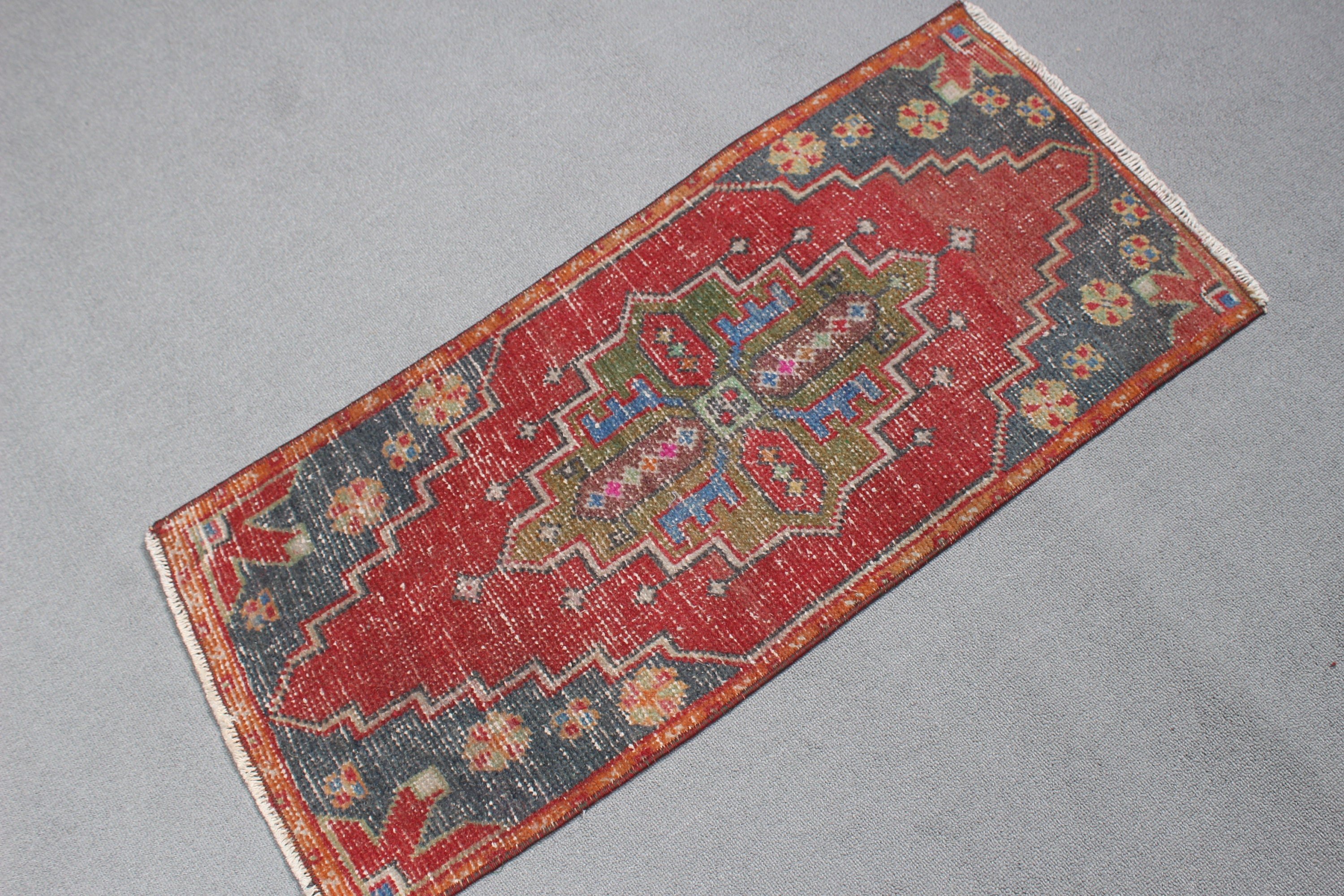 1.5x3.3 ft Küçük Halı, Oushak Halı, Türk Halıları, Yatak Odası Halısı, Kırmızı Nötr Halı, Aztek Halısı, Vintage Halılar, Çocuk Halıları