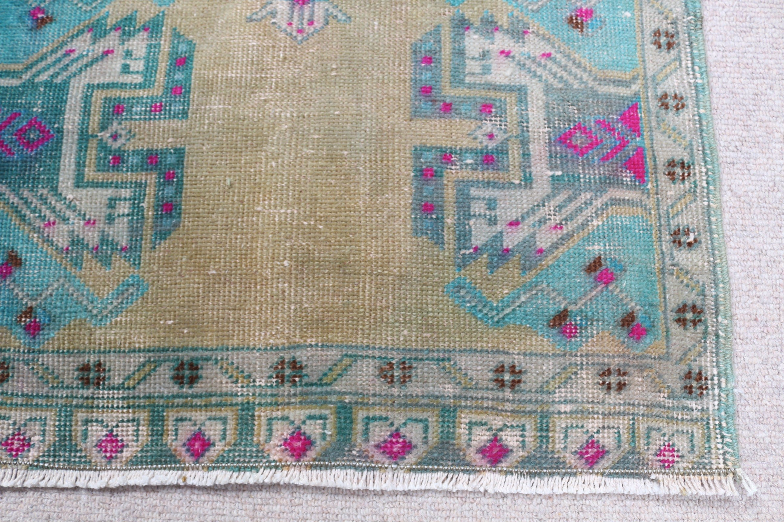 Vintage Rug, Wool Rugs, Kitchen Rug, Home Decor Rugs, Designer Rug, Wall Hanging Rug, 1.8x3.2 ft Small Rug, Yellow Oushak Rugs, Turkish Rug