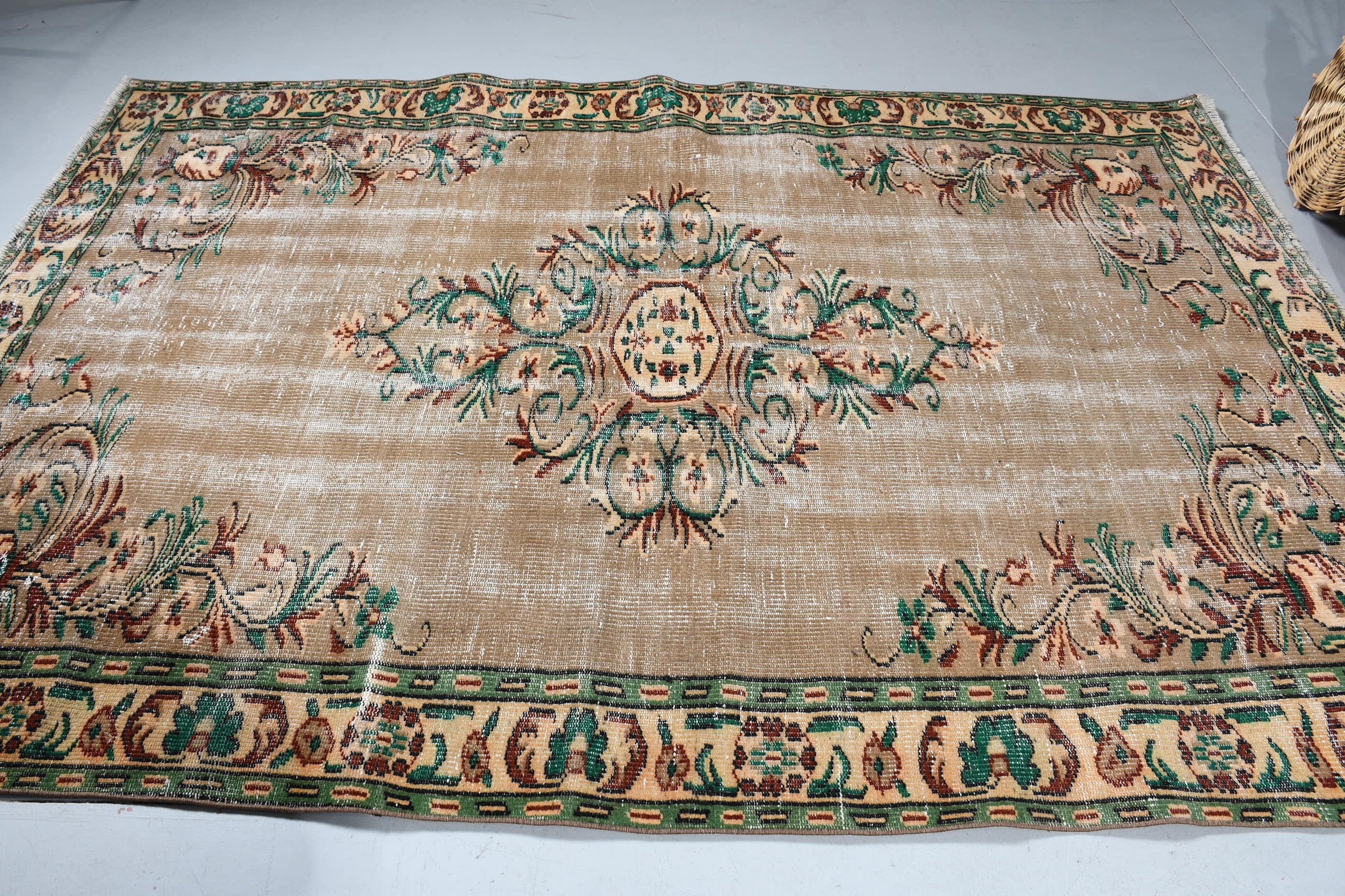 Anadolu Halıları, El Dokuma Halı, Oushak Halı, Kahverengi Soğuk Halı, Vintage Halı, Yemek Odası Halıları, Salon Halısı, 6.2x9 ft Büyük Halılar, Türk Halıları