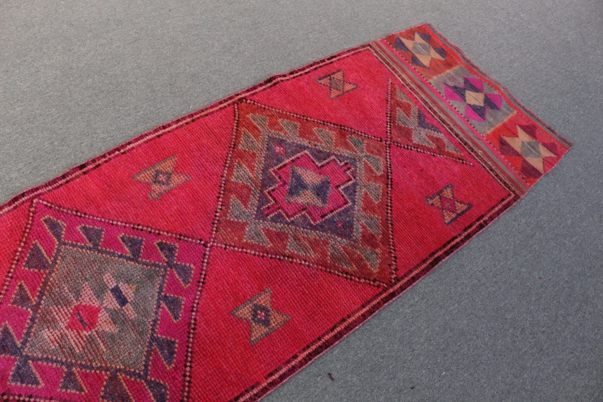 Koridor Halısı, Vintage Halılar, 2.5x10.2 ft Runner Halısı, Eski Halılar, Türk Halısı, Ev Dekor Halıları, Pembe Mutfak Halısı, Mutfak Halıları, Antika Halı