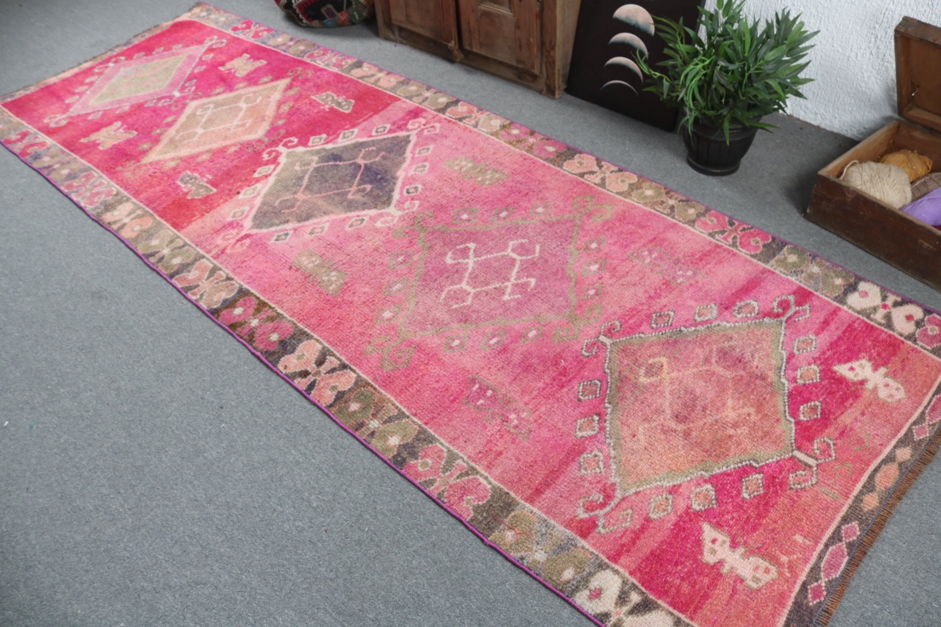 3.6x10.3 ft Runner Halı, Geometrik Halı, Anadolu Halıları, Mutfak Halısı, Türk Halısı, Koridor Halıları, Boho Halıları, Vintage Halı, Pembe Düz Dokuma Halılar