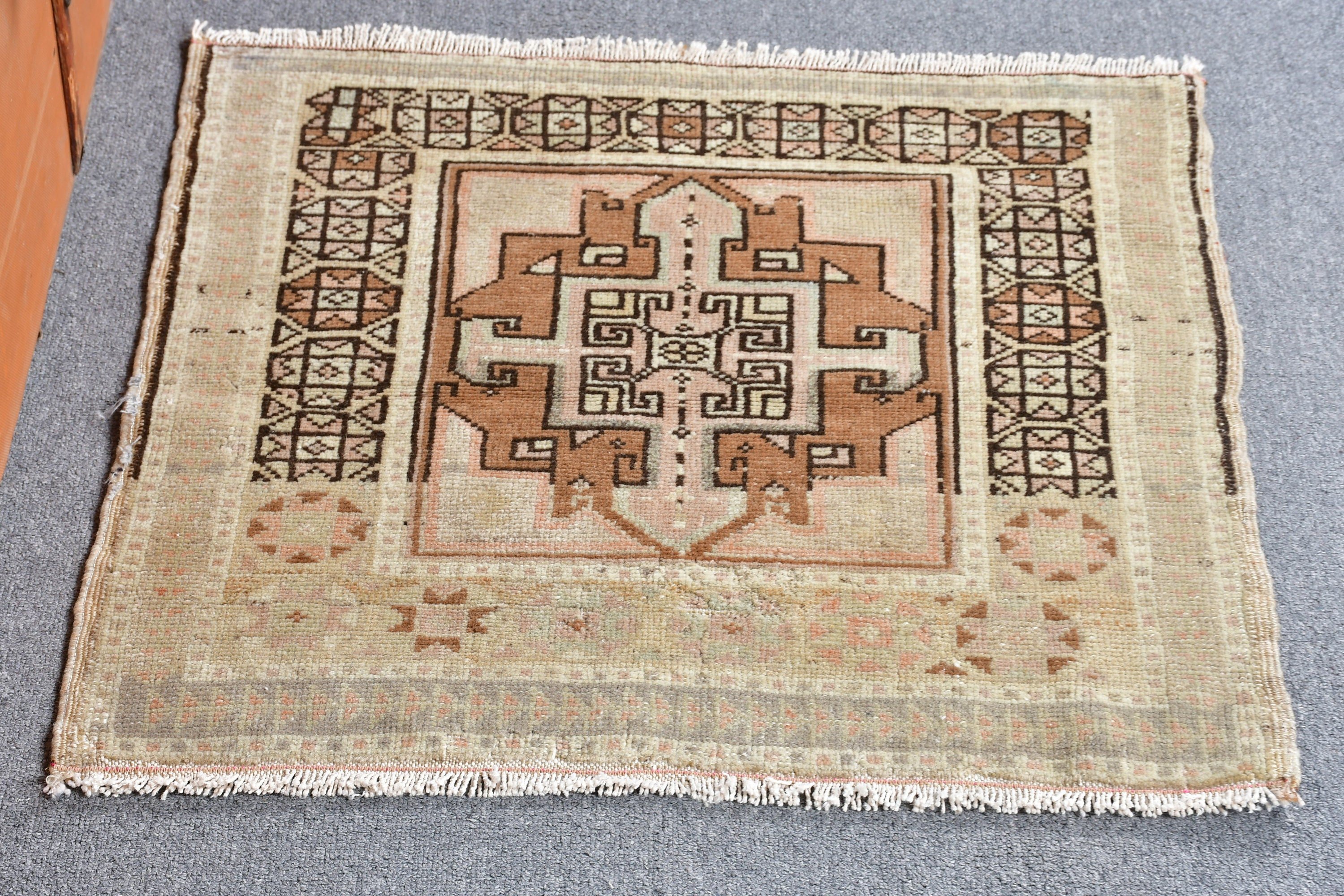 2.2x2.1 ft Küçük Halı, Banyo Halısı, Fas Halısı, Çocuk Odası Halıları, Vintage Halılar, Araba Paspas Halıları, Kahverengi Oryantal Halı, Türk Halısı