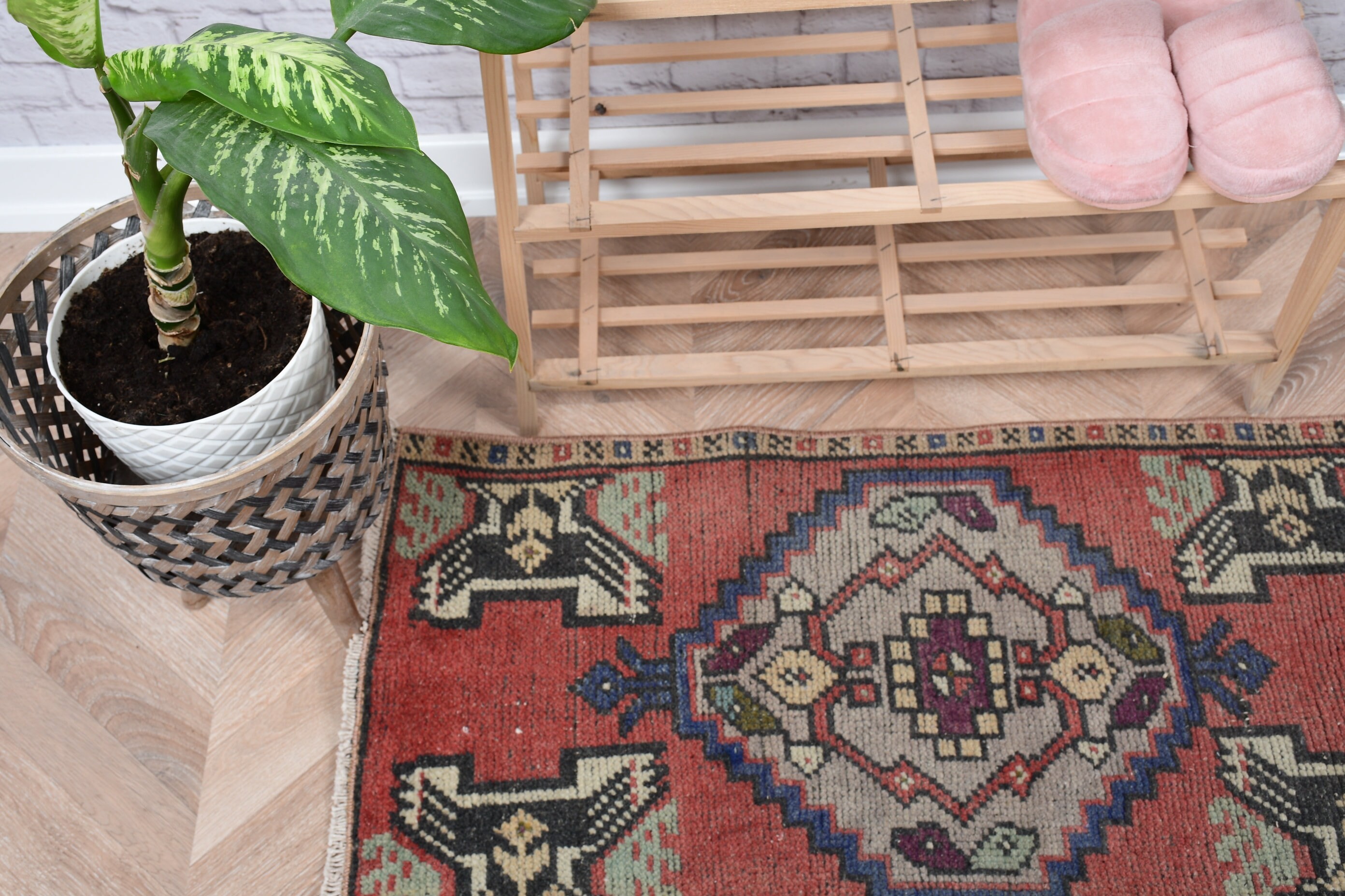 Red Floor Rug, Entry Rugs, 1.5x2.8 ft Small Rugs, Vintage Rug, Rugs for Car Mat, Antique Rug, Car Mat Rugs, Turkish Rug, Kitchen Rug