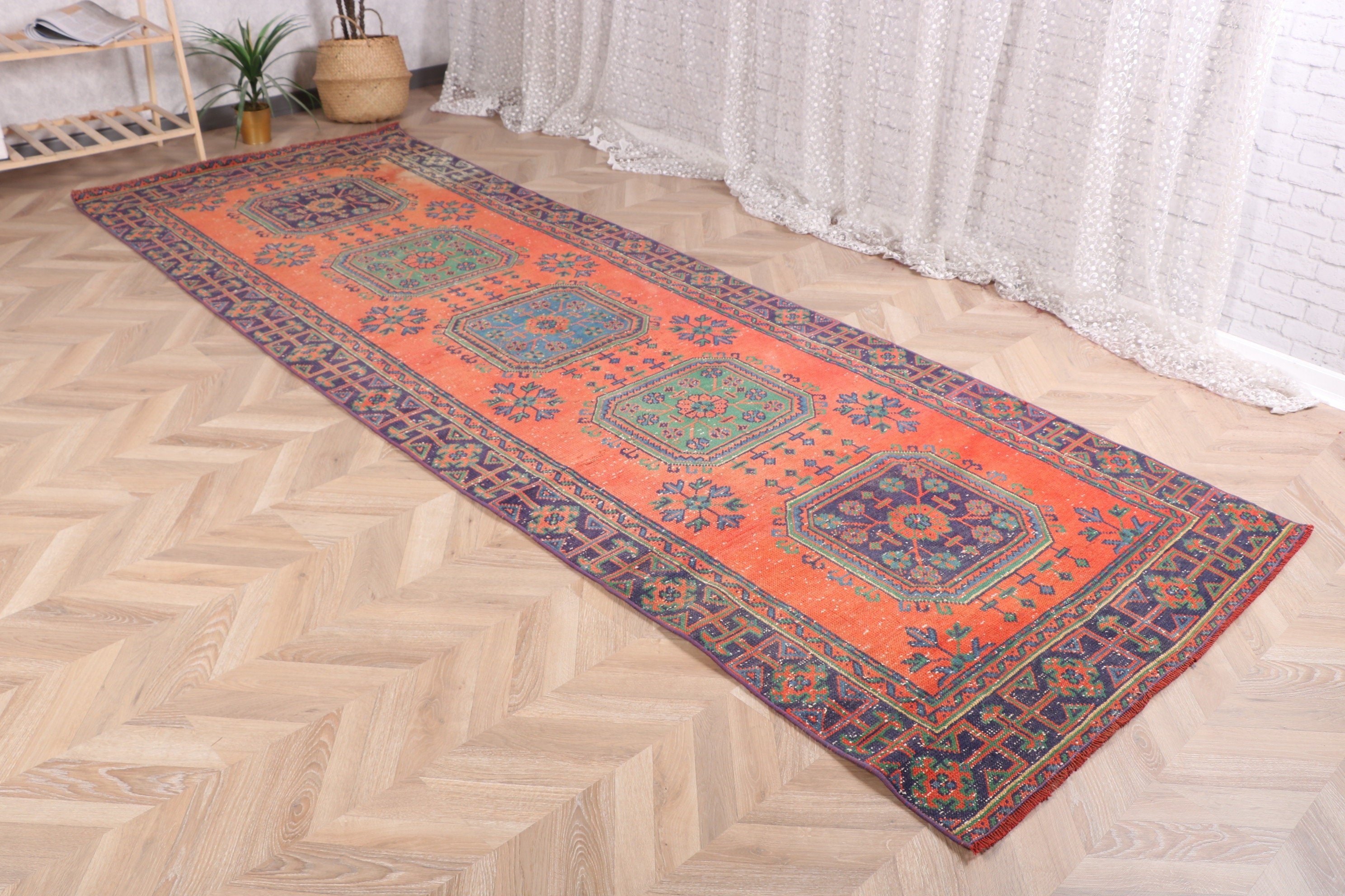 Vintage Runner Halı, Kırmızı Soğuk Halılar, Tribal Halılar, Merdiven Halıları, Vintage Halı, Türk Halısı, 3,9x11 ft Runner Halı, Nötr Halılar, Oryantal Halı