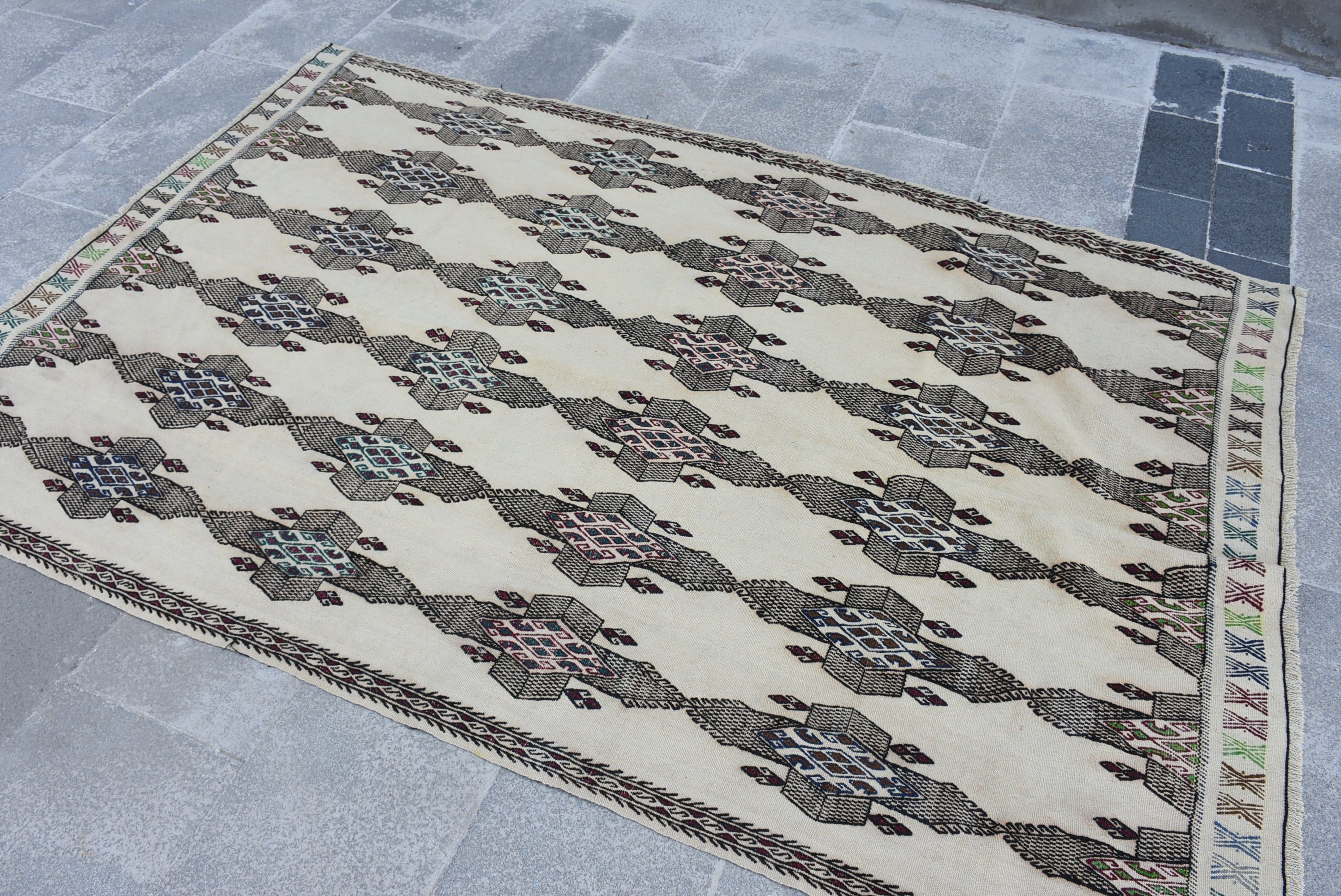 Mutfak Kilim, Oturma odası Kilim, 142x213 cm Oturma odası Kilim, Nostaljik Kilim, Bej Antik Kilim, Uşak Kilim, Oturma odası Kilim