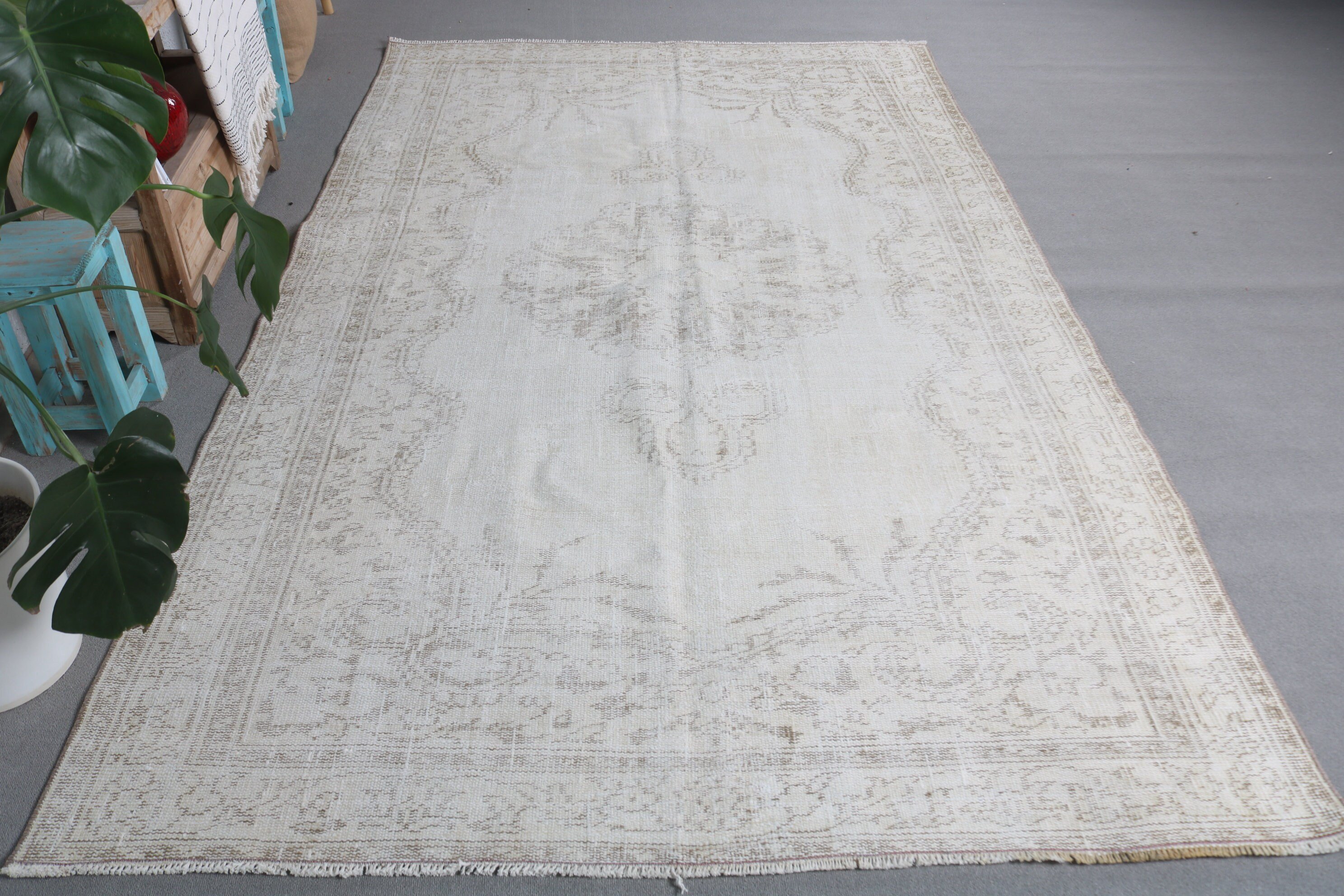 Kitchen Rug, Bedroom Rug, 5.5x9.1 ft Large Rug, White Kitchen Rug, Anatolian Rugs, Vintage Rug, Turkish Rug, Living Room Rug, Tribal Rug