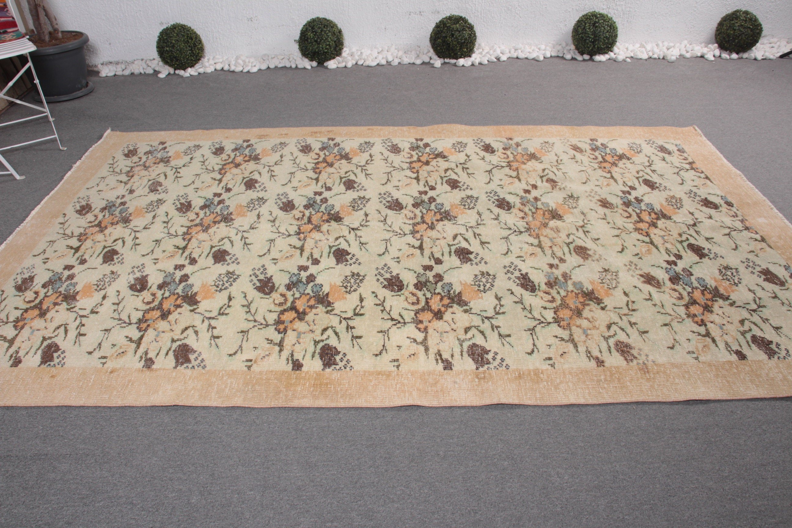 Vintage Rug, Beige Floor Rugs, Bedroom Rug, Living Room Rug, 5.6x9.2 ft Large Rug, Turkish Rug, Home Decor Rug, Vintage Decor Rug, Cool Rug