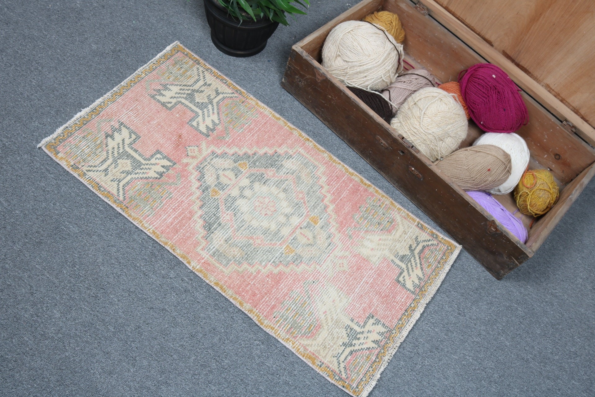 Vintage Rugs, Nursery Rug, Bedroom Rug, Handwoven Rug, Turkish Rugs, Aztec Rug, Oushak Rug, 1.5x2.9 ft Small Rugs, Red Handwoven Rug