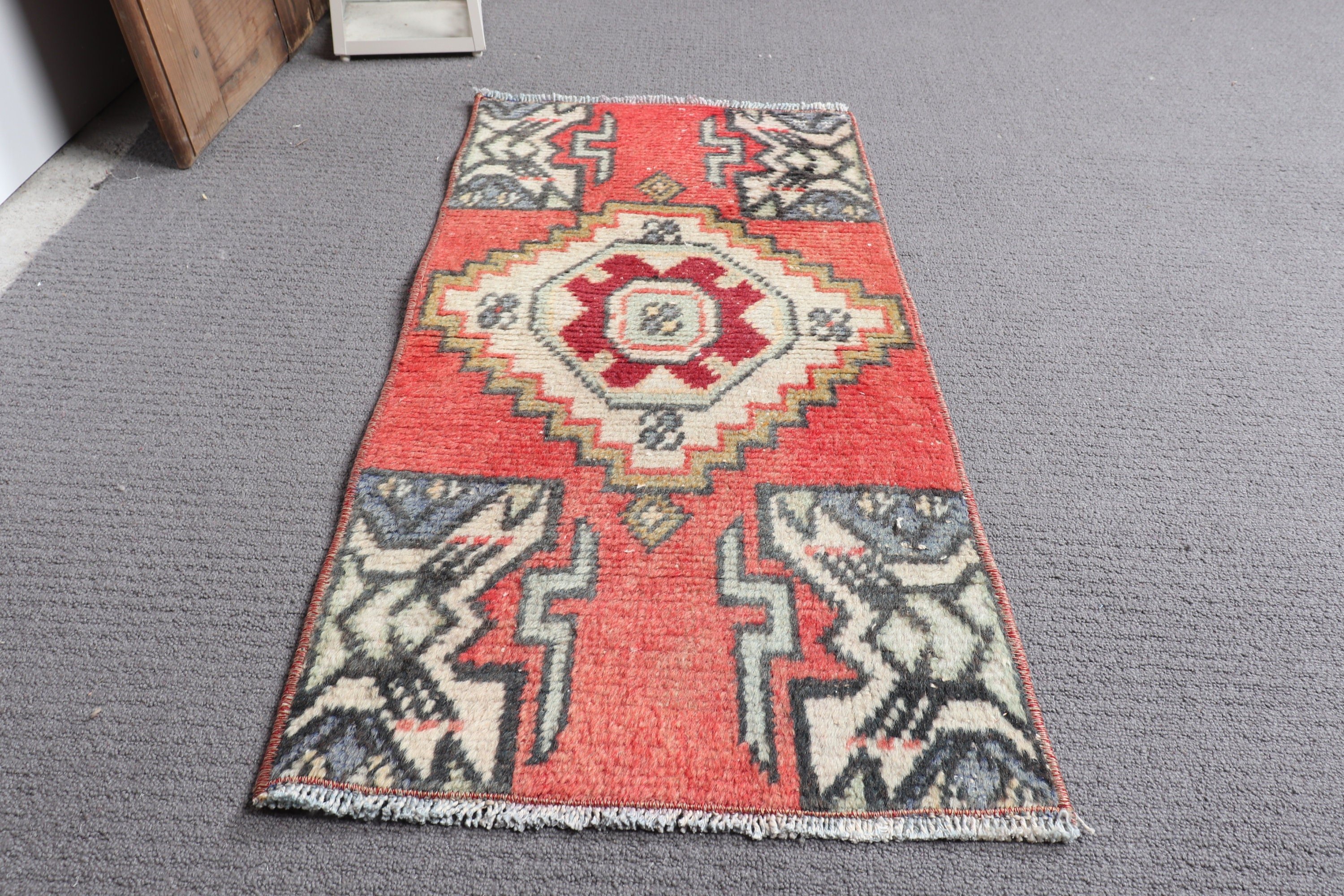 1.3x2.7 ft Küçük Halı, Mutfak Halıları, Türk Halısı, Yatak Odası Halıları, Kırmızı Yer Halısı, Duvara Asılı Halılar, Giriş Halısı, Vintage Halılar