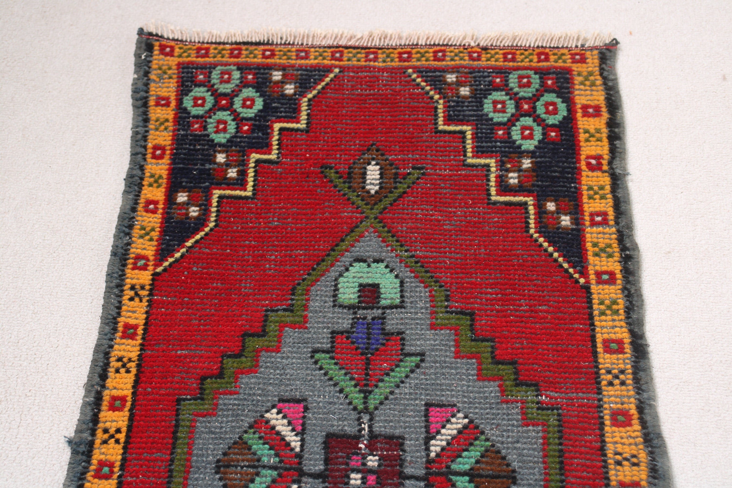 Lüks Halı, Kırmızı Soğuk Halılar, 1.6x3.2 ft Küçük Halı, Türk Halıları, Türkiye Halıları, Duvara Asılı Halılar, Vintage Halılar, Mutfak Halıları, Küçük Alan Halıları