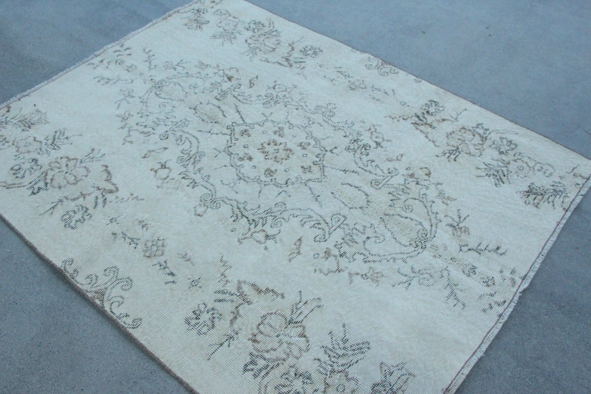 Cute Rug, 4.4x5.5 ft Area Rugs, Cool Rug, Vintage Rugs, Beige Floor Rug, Nursery Rug, Turkish Rug, Indoor Rug, Rugs for Area