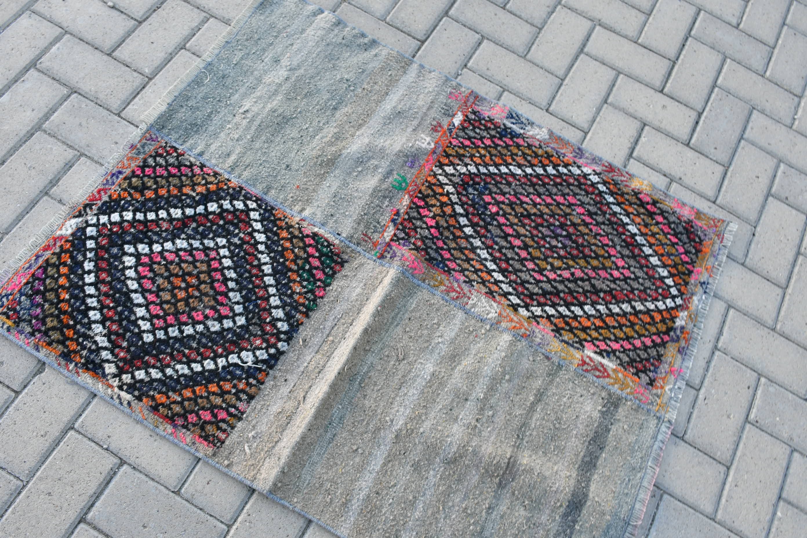 Yün Halı, Bej 3x3.6 ft Küçük Halı, Giriş Halıları, Türk Halısı, Vintage Halı, Kilim, Mutfak Halısı, Yatak Odası Halıları