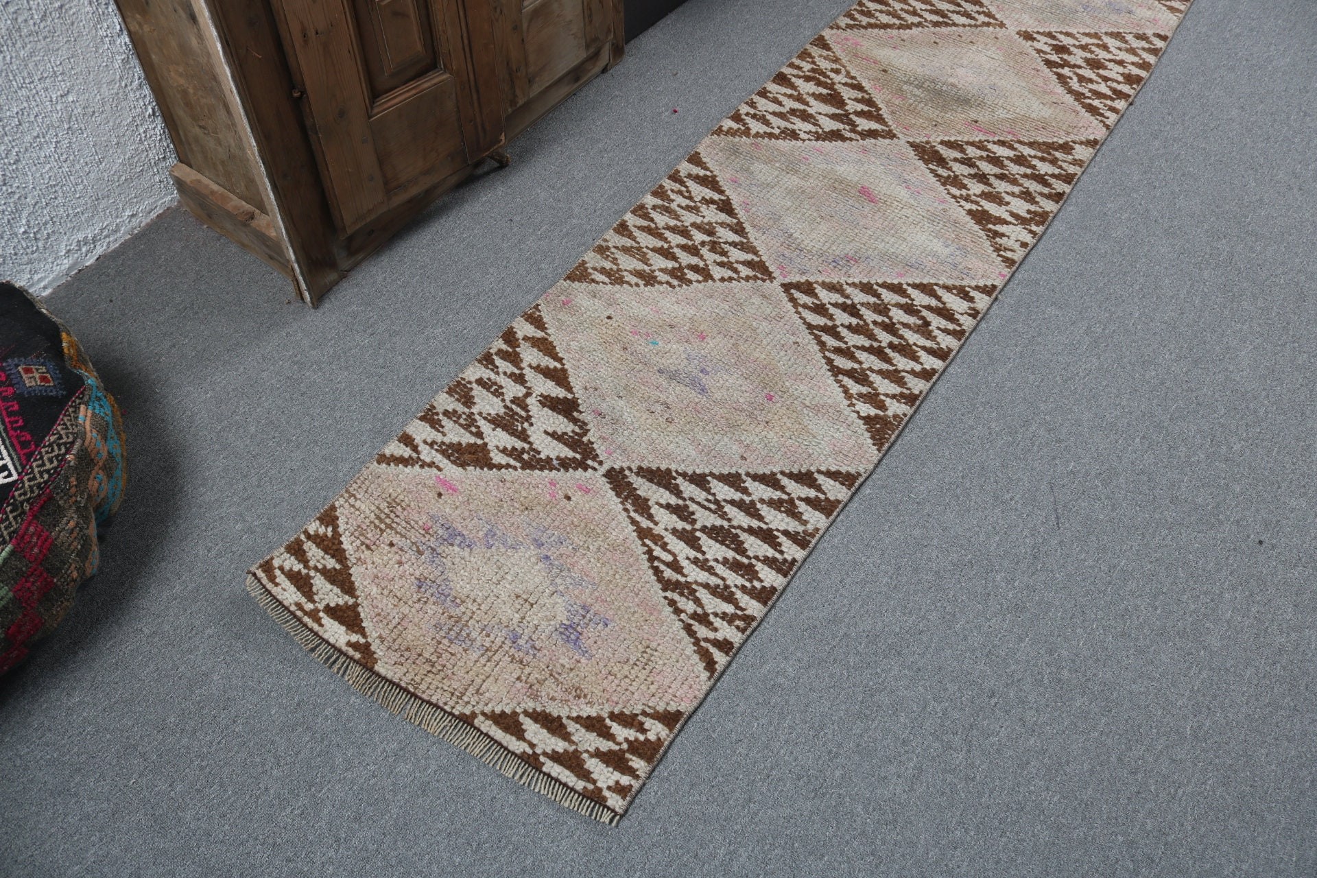 Vintage Rugs, Beige Neutral Rugs, Kitchen Rug, Statement Rug, Oushak Rug, 1.9x9.3 ft Runner Rugs, Aztec Rugs, Turkish Rugs, Stair Rugs