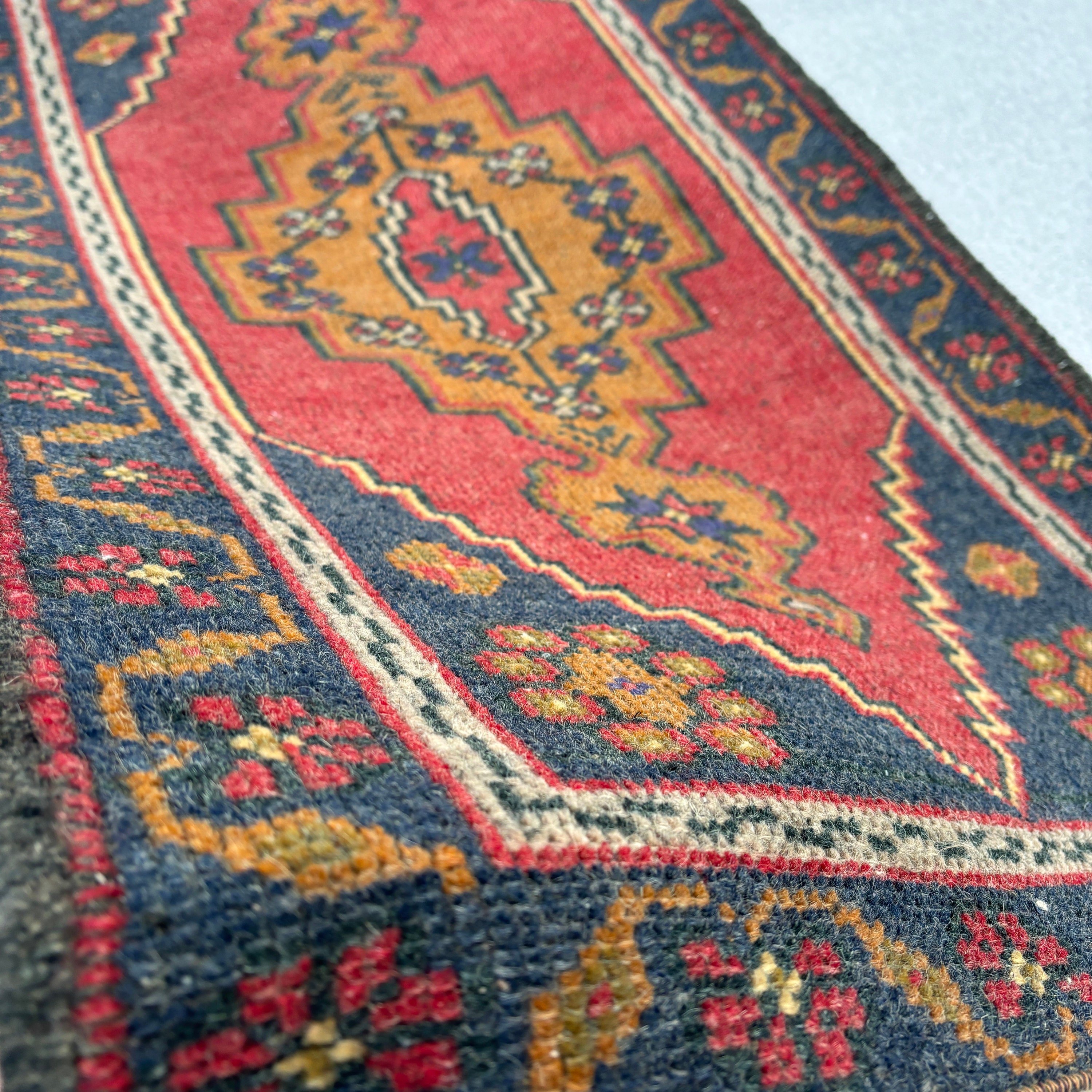 Vintage Rug, 1.8x3.4 ft Small Rugs, Oriental Rugs, Turkish Rug, Kitchen Rugs, Door Mat Rugs, Red Moroccan Rug, Statement Rug, Outdoor Rugs