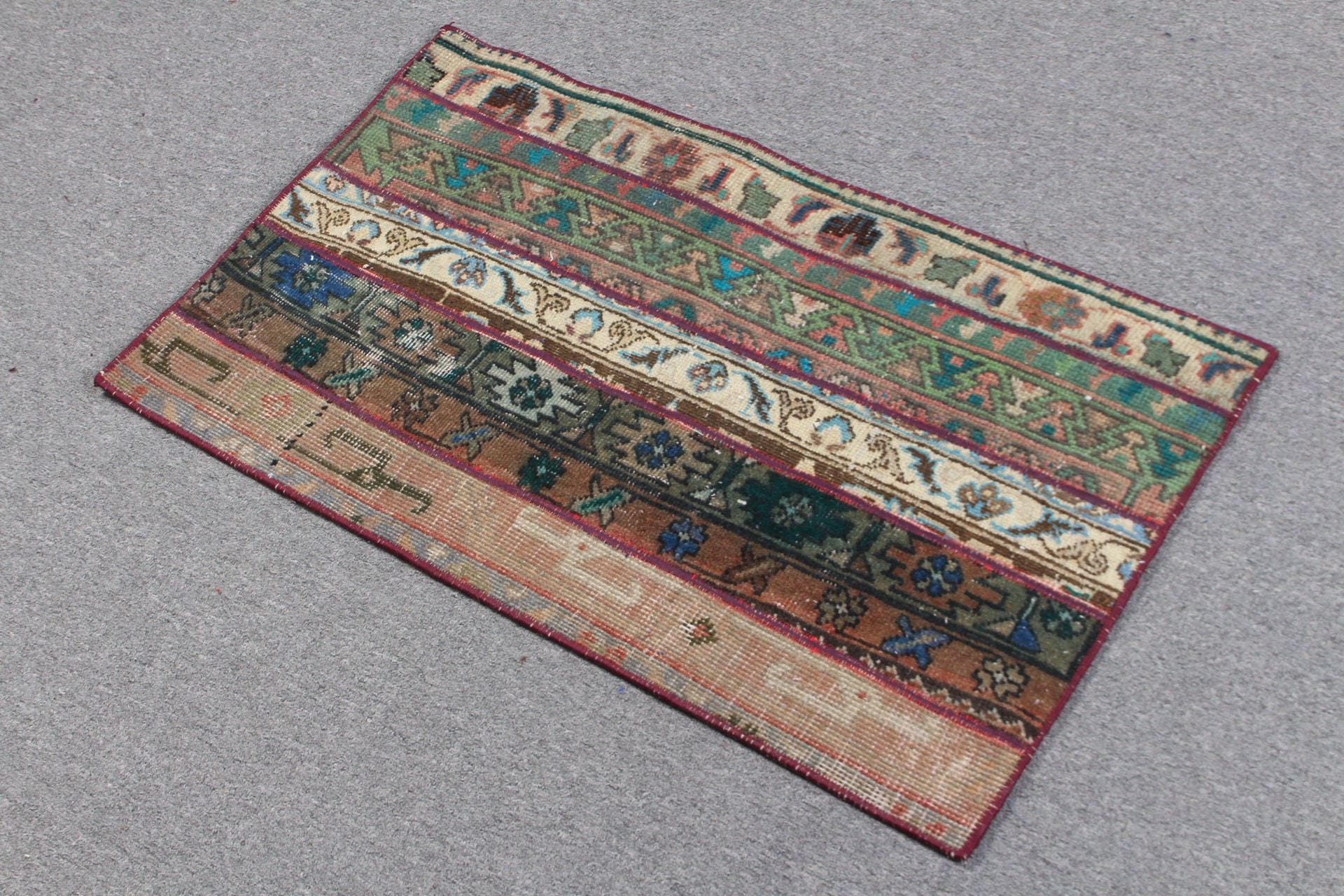 Giriş Halıları, Eskitilmiş Halılar, Yeşil Yatak Odası Halıları, Vintage Halı, Anadolu Halısı, Türk Halısı, Banyo Halısı, Oushak Halısı, 1.7x2.9 ft Küçük Halılar