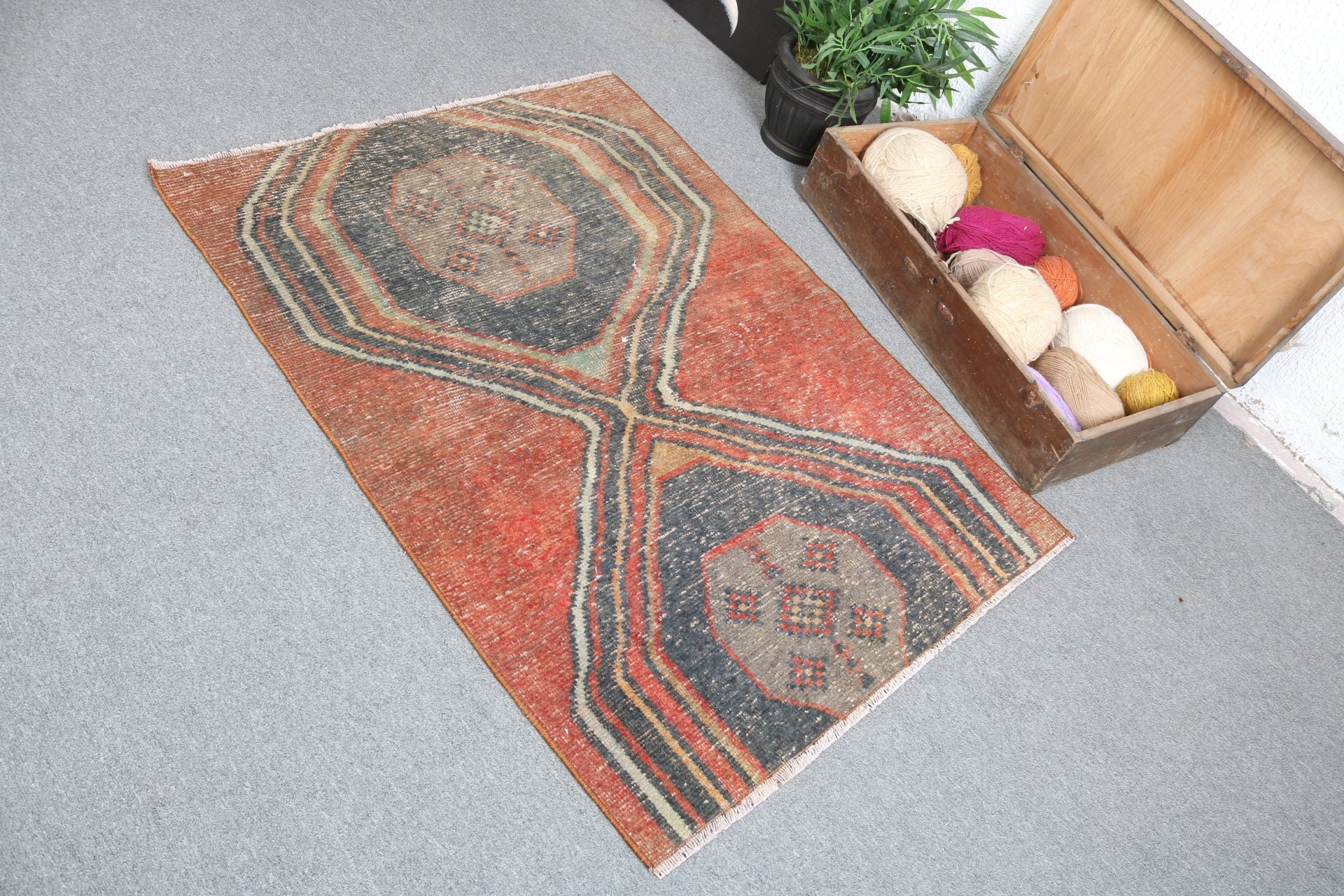 Wall Hanging Rug, Vintage Rug, Small Boho Rug, Red Flatweave Rugs, Turkish Rugs, 3x4 ft Small Rugs, Home Decor Rugs, Geometric Rug