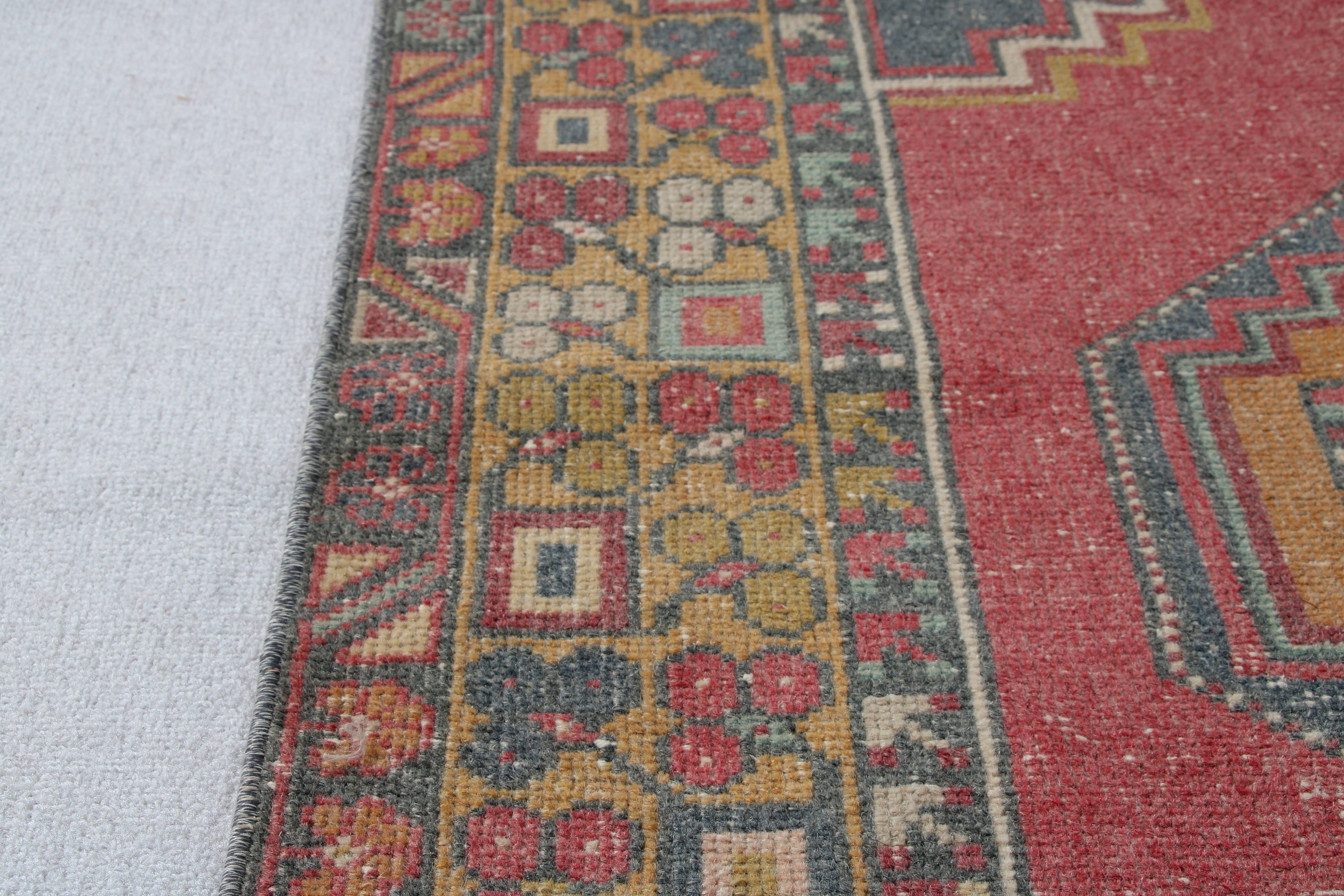 Giriş Halıları, Türk Halısı, Vintage Halı, 3,6x6 ft Vurgulu Halılar, Etnik Halı, Havalı Halı, Vintage Vurgulu Halılar, Kırmızı Mutfak Halıları