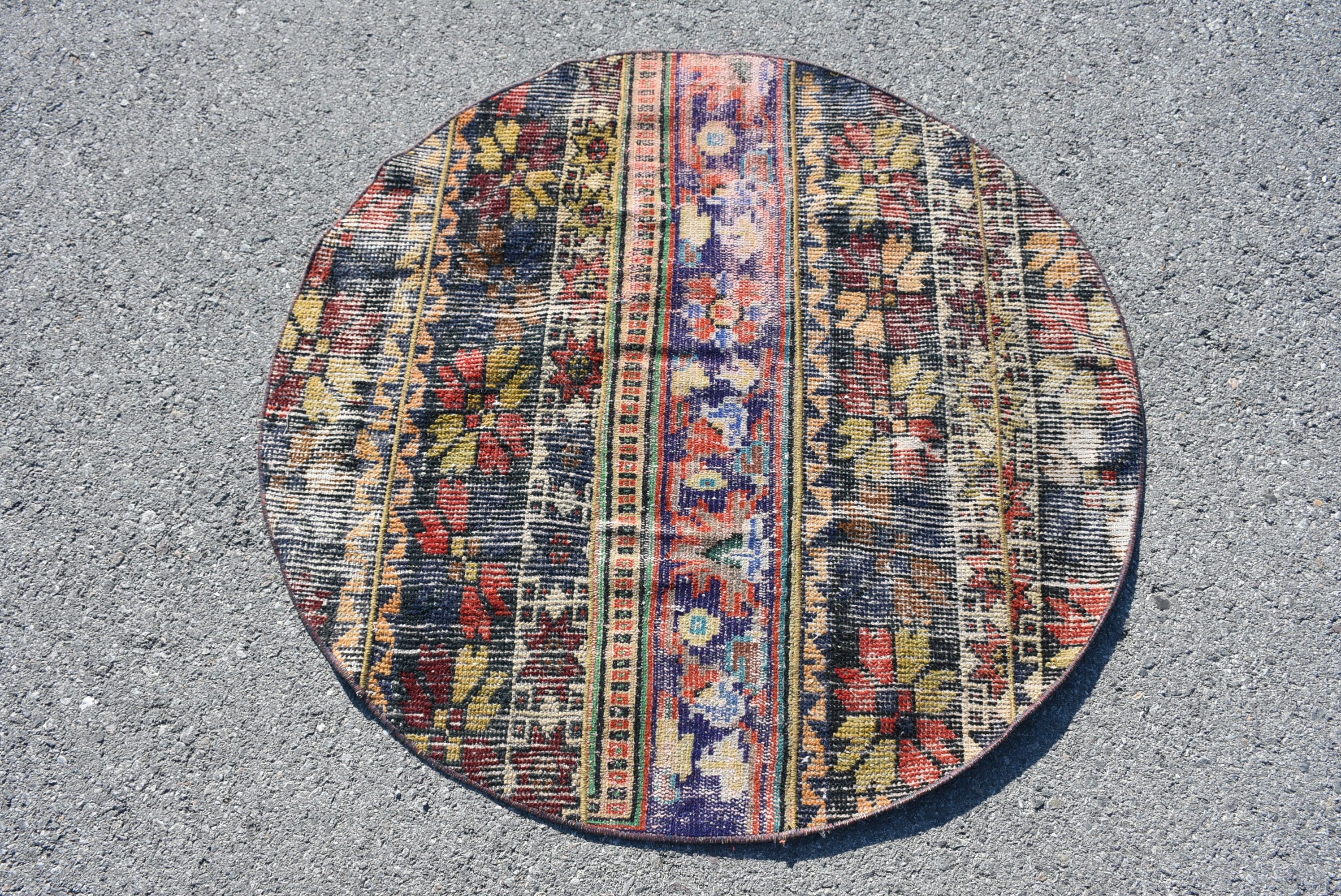 115x115 cm Küçük Halı, Araba paspası Halı, Siyah Yün Halı, Duvar Halı, Araba paspası Halı, Araba paspası Halı, Uşak Halı, Nostaljik Halı