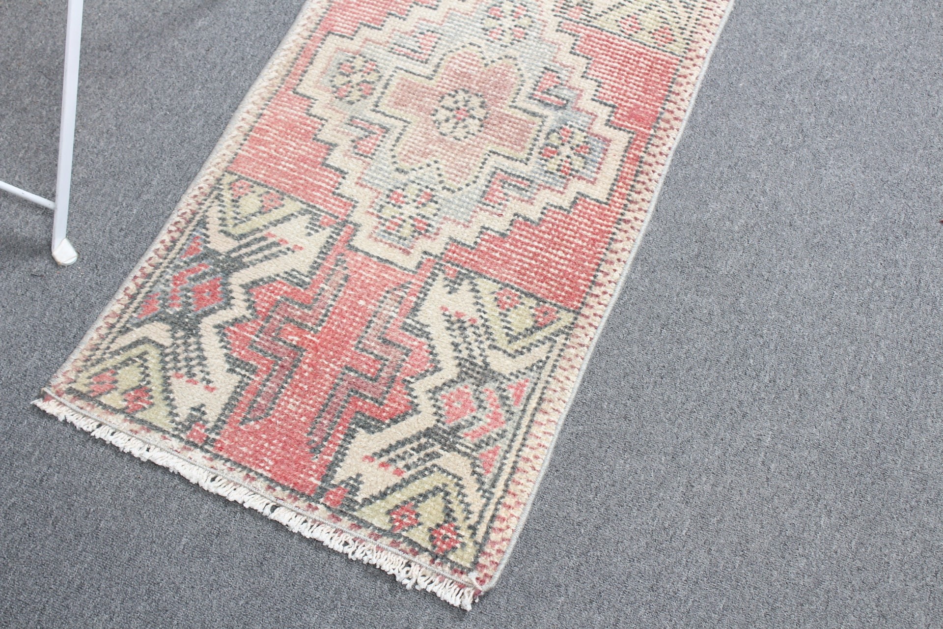 Kırmızı 1.6x3 ft Küçük Halı, Mutfak Halıları, Havalı Halılar, Yatak Odası Halıları, Türk Halıları, Giriş Halısı Halıları, Yatak Odası Halısı, Vintage Halılar