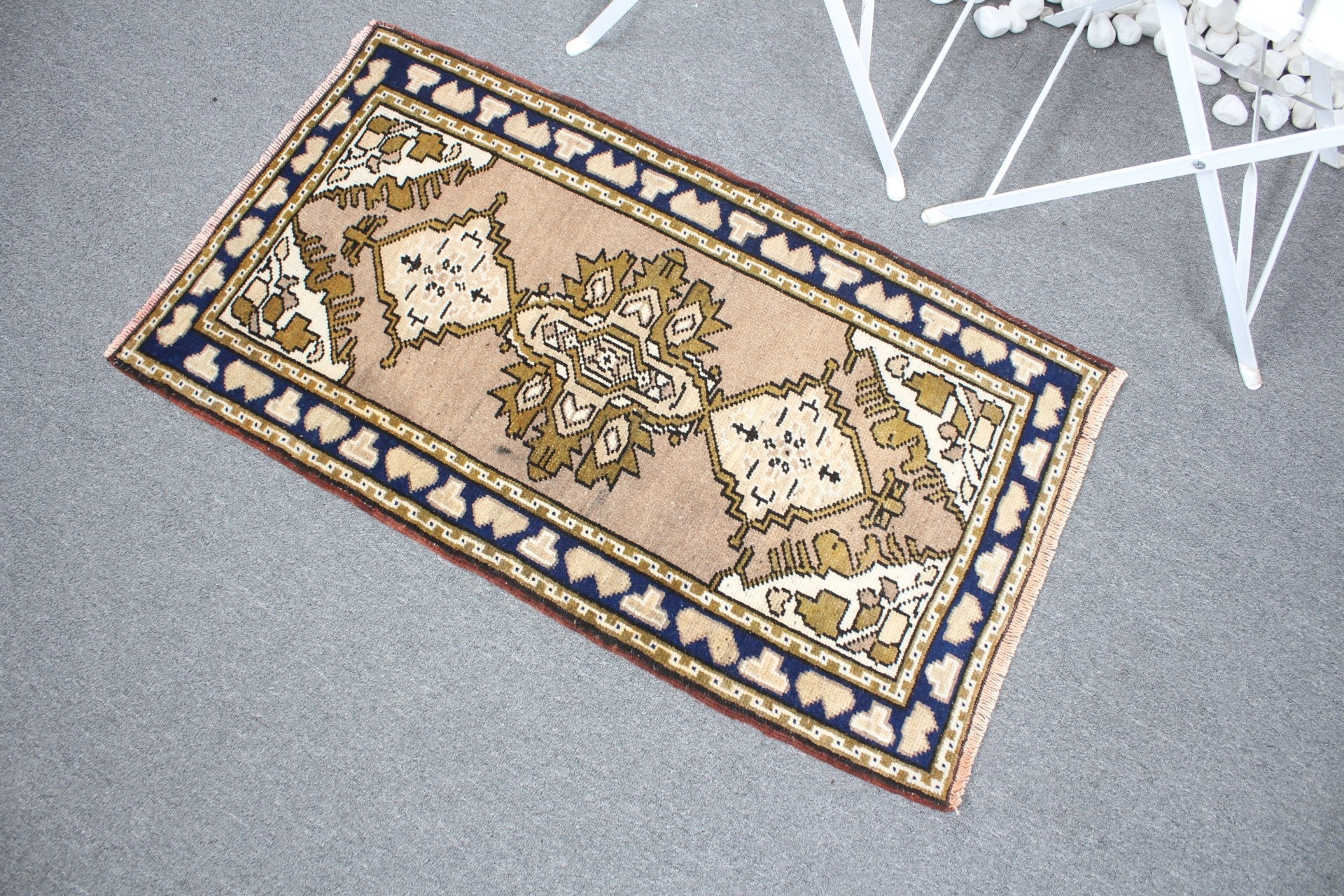 Mutfak Halısı, Türk Halısı, 1.8x3.2 ft Küçük Halı, Banyo Halısı, Kapı Paspası Halıları, Kahverengi Ev Dekor Halısı, Vintage Halılar, Yatak Odası Halısı, Soluk Halı