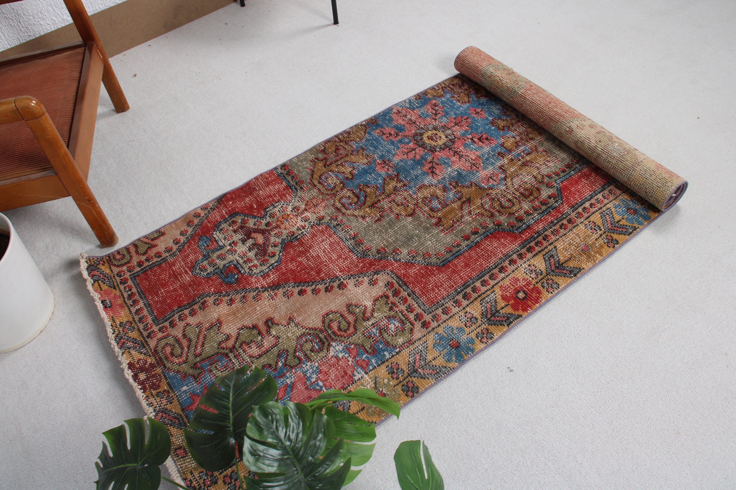 Dekoratif Halılar, Vintage Halılar, 2,8x6,9 ft Vurgulu Halılar, Aztek Halıları, Oryantal Halılar, Nötr Halılar, Kırmızı Yün Halı, Türk Halıları, Giriş Halıları