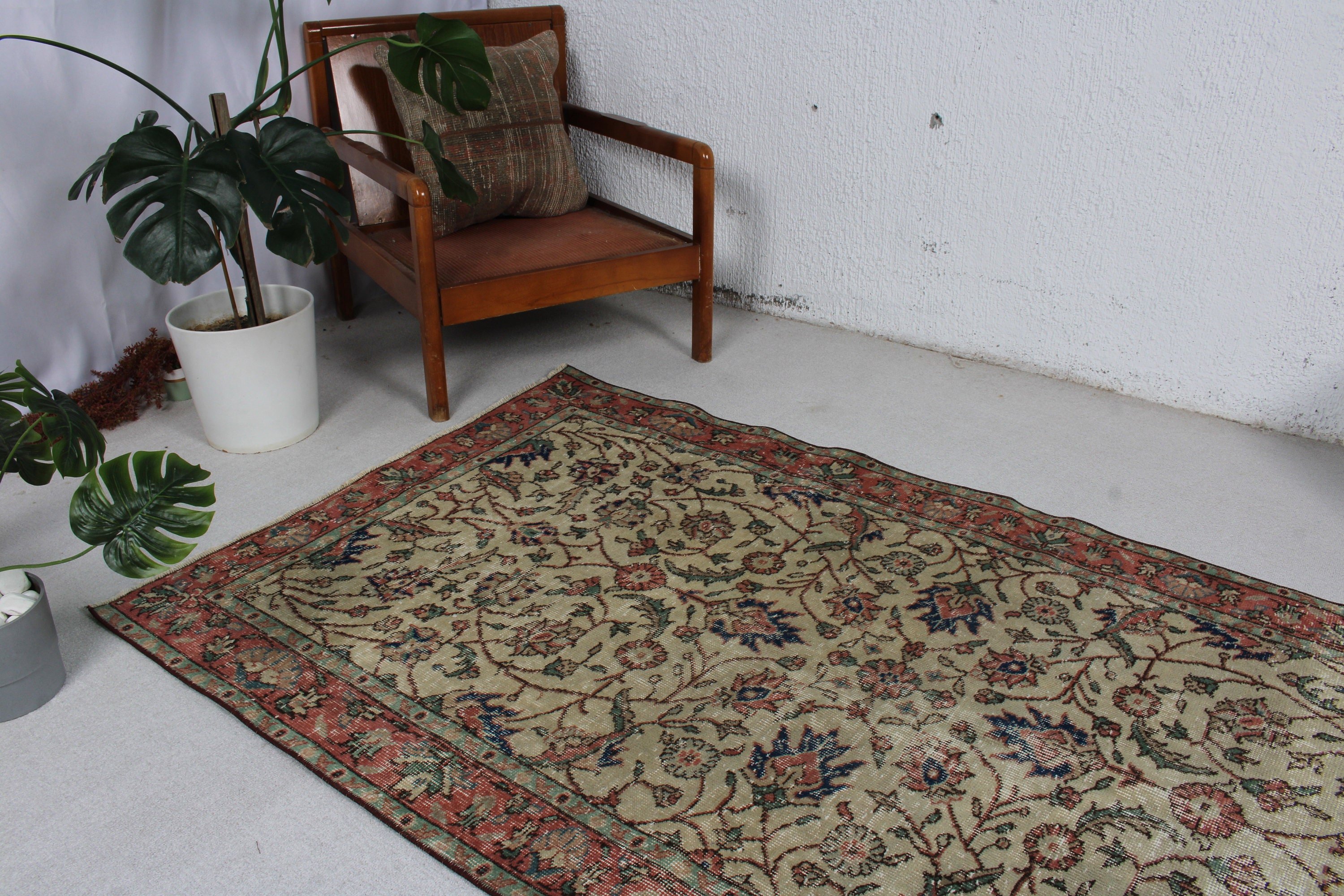 Vintage Rugs, Outdoor Rugs, Beige Geometric Rug, Bedroom Rugs, Boho Rug, Statement Rug, 3.8x7.1 ft Area Rugs, Oushak Area Rug, Turkish Rug