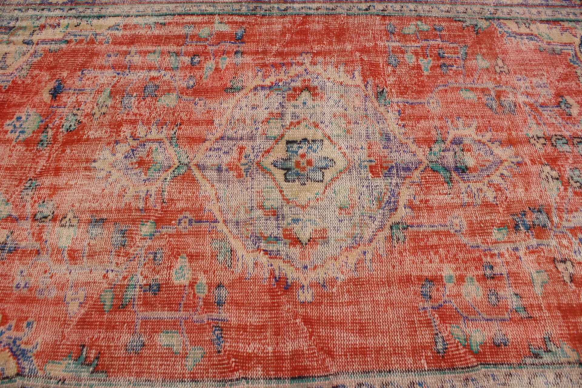 Turkish Rug, Living Room Rugs, Oushak Rug, Red Cool Rug, Antique Rug, 6.1x8.9 ft Large Rug, Vintage Rug, Dining Room Rug, Natural Rug