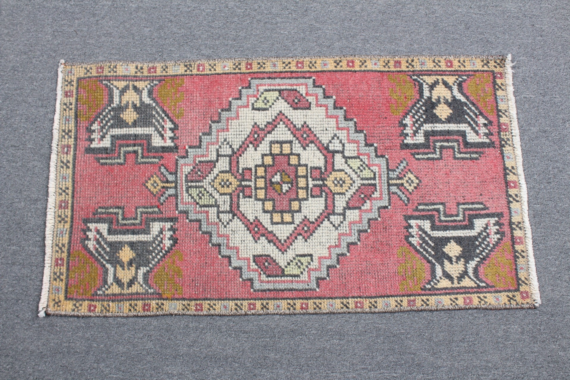 Kapı Paspası Halısı, Türk Halıları, Banyo Halıları, Soğuk Halı, Mutfak Halısı, 1.5x2.8 ft Küçük Halı, Pembe Antika Halı, Vintage Halı, Yatak Odası Halısı