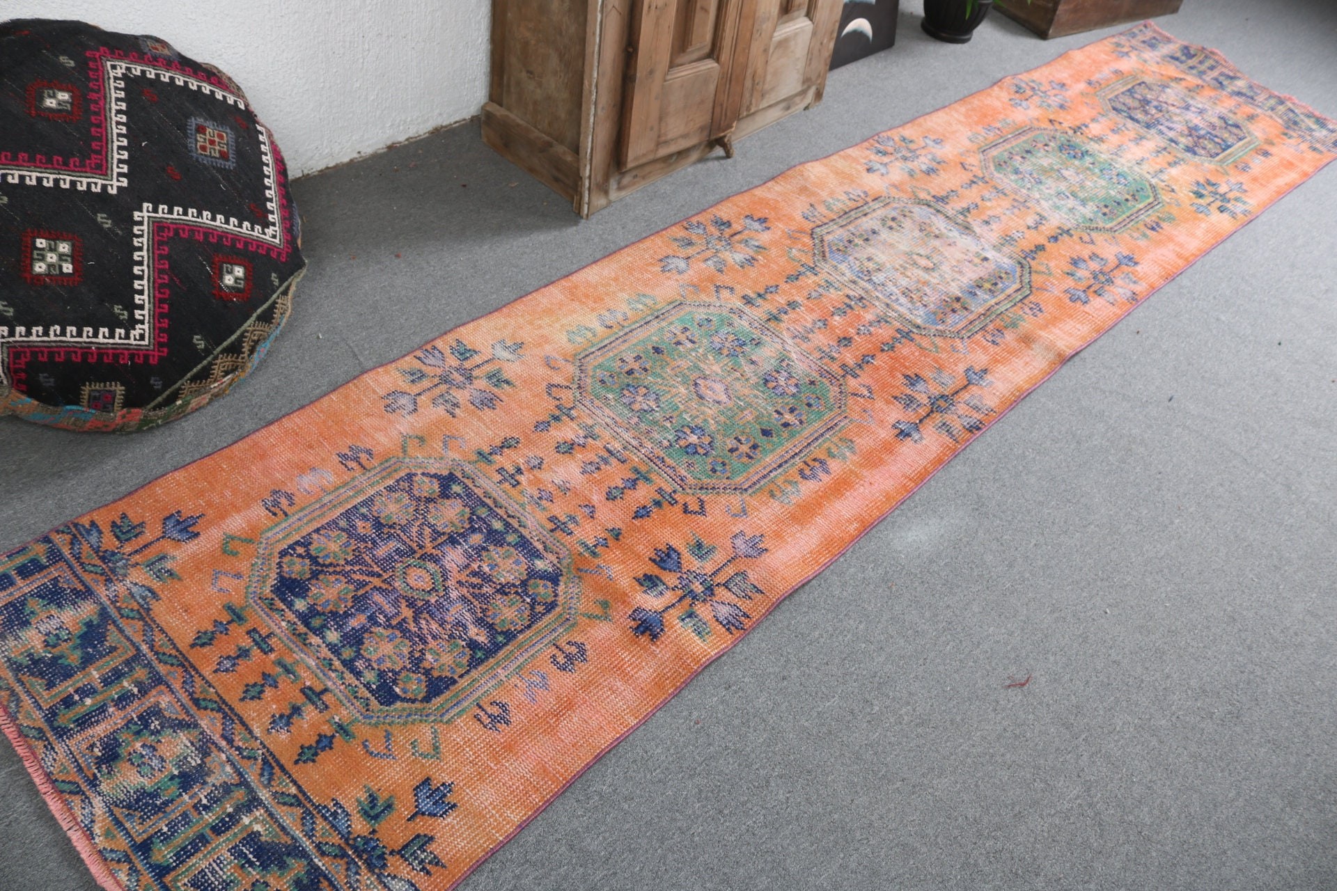 Vintage Halılar, Uzun Yolluk Halılar, Türk Halısı, Mutfak Halıları, Geometrik Halı, El Dokuma Halılar, Turuncu İfade Halıları, 2,6x11,8 ft Yolluk Halısı