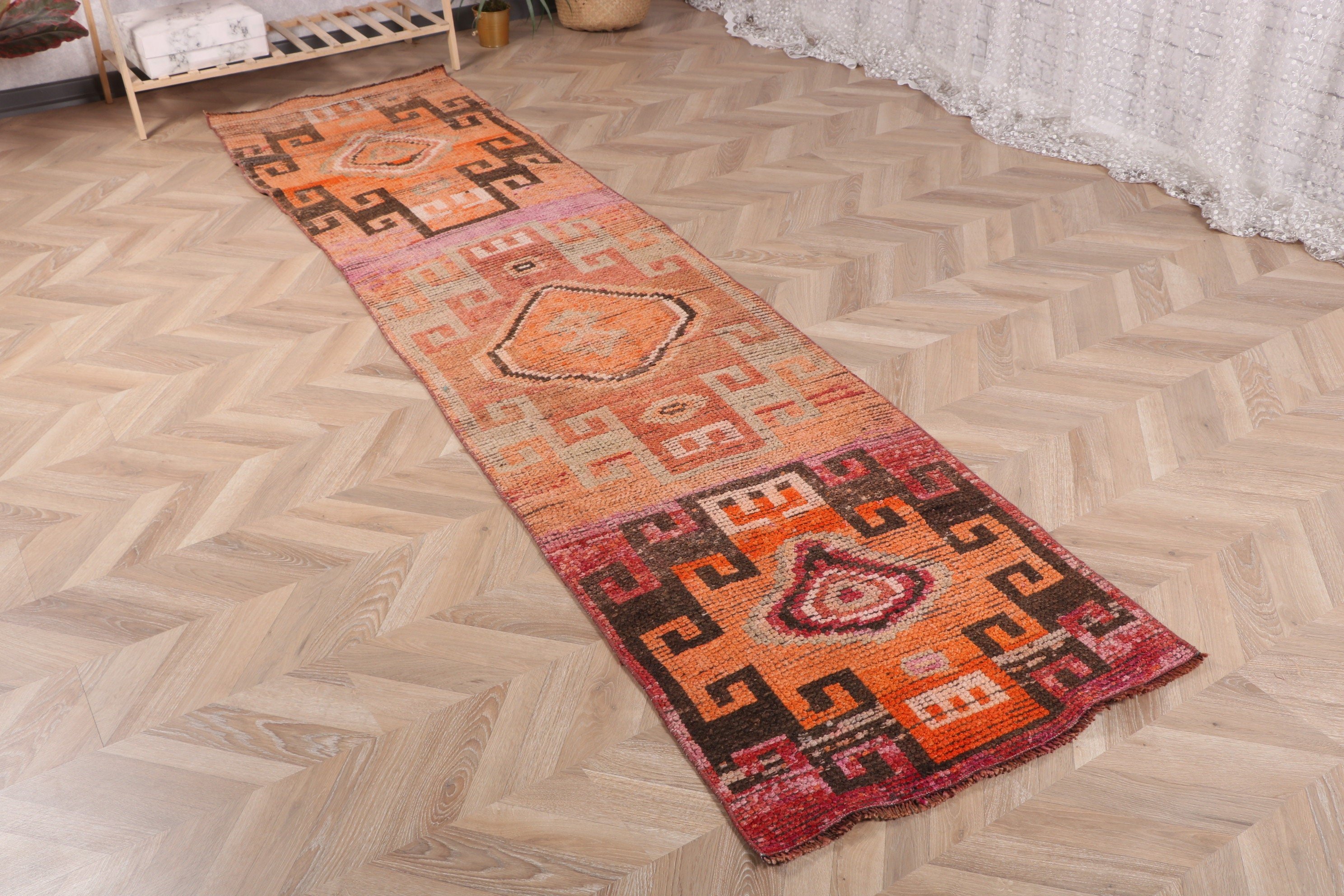 2.4x10 ft Runner Halılar, Turuncu Modern Halılar, Vintage Runner Halılar, Antika Halılar, Oryantal Halılar, Ofis Halısı, Türk Halısı, Vintage Halılar