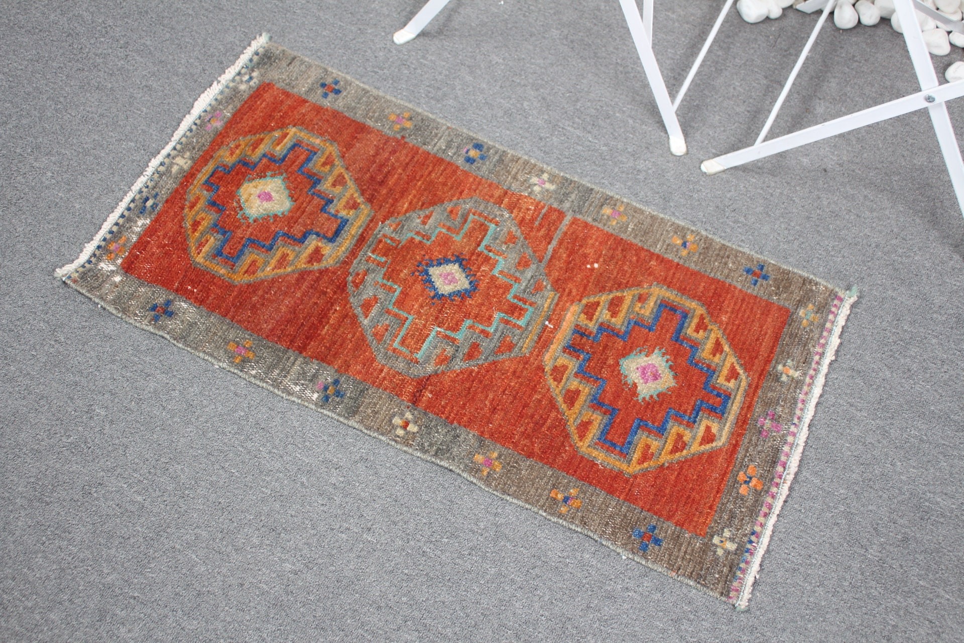 Wall Hanging Rug, Vintage Rug, Turkish Rugs, Anatolian Rug, Red Wool Rug, Bedroom Rug, Bathroom Rug, 1.5x3 ft Small Rugs, Abstract Rugs