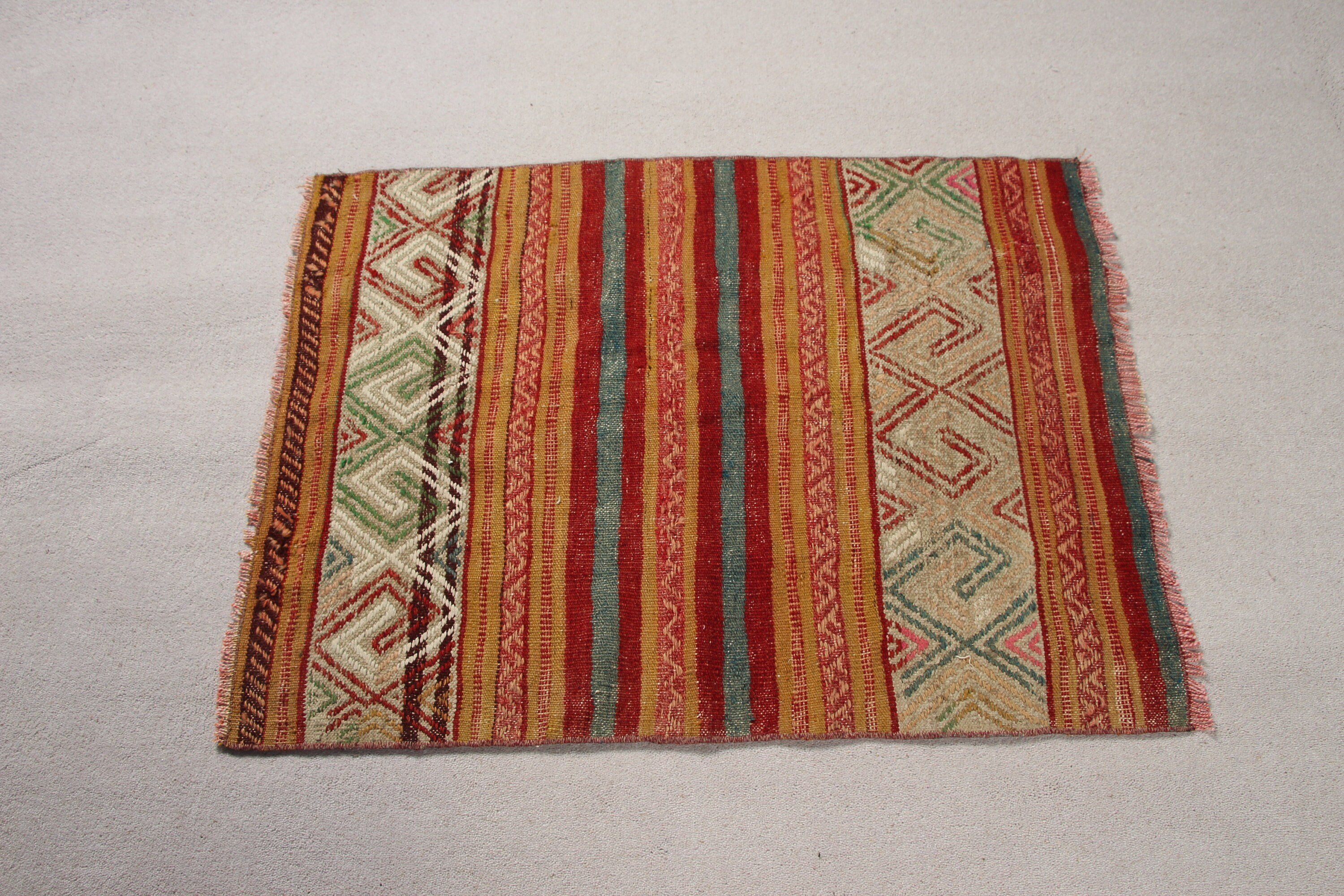 Kahverengi 2.1x2.9 ft Küçük Halı, Duvara Asılı Halı, Yer Halısı, Türk Halısı, Yatak Odası Halısı, Kilim, Eski Halı, Oushak Halıları, Vintage Halı