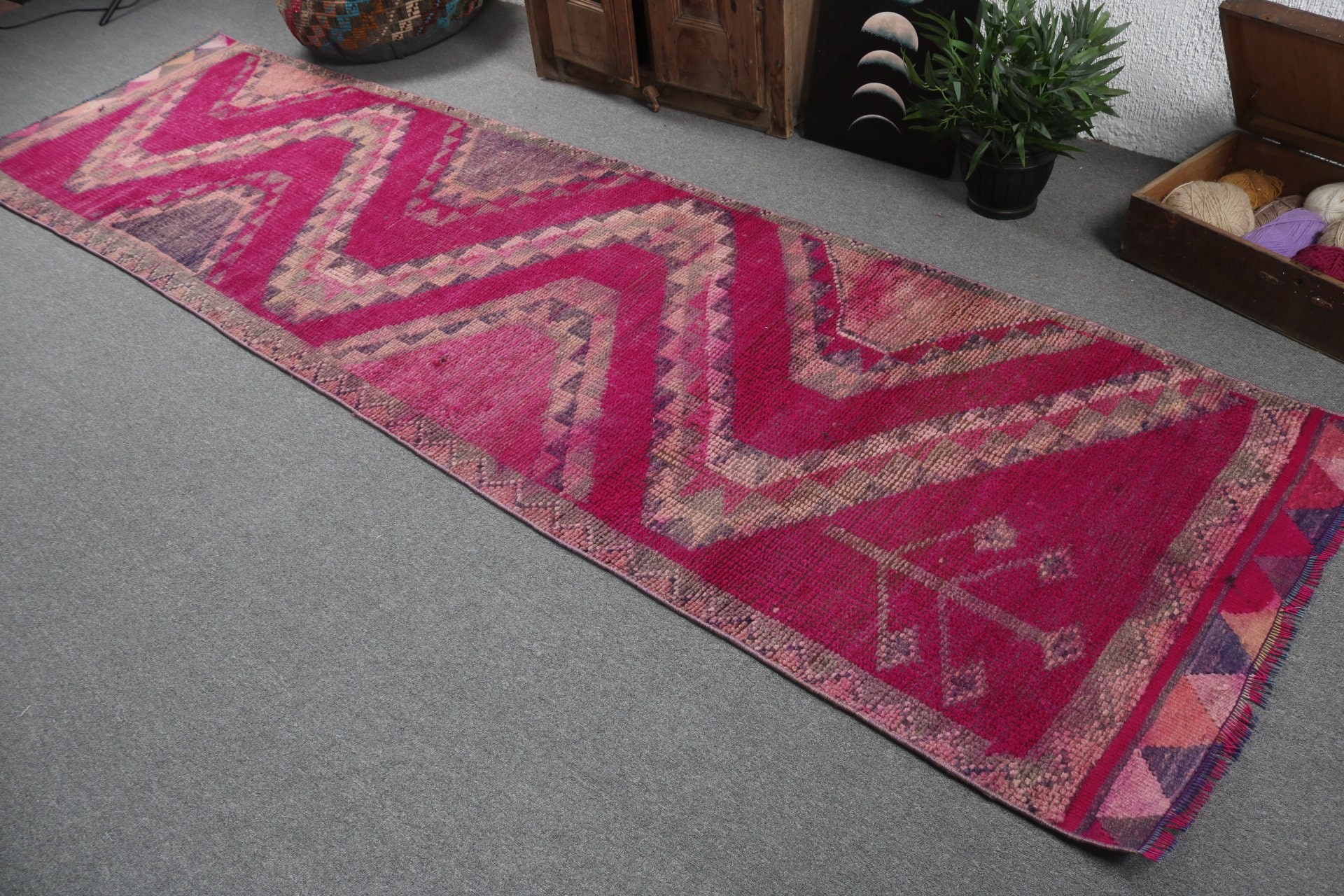 Geometrik Halı, 3.3x11.7 ft Yolluk Halı, Anadolu Halısı, Pembe Fas Halısı, Koridor Halısı, Vintage Halı, Uzun Yolluk Halısı, Türk Halısı, Yer Halısı