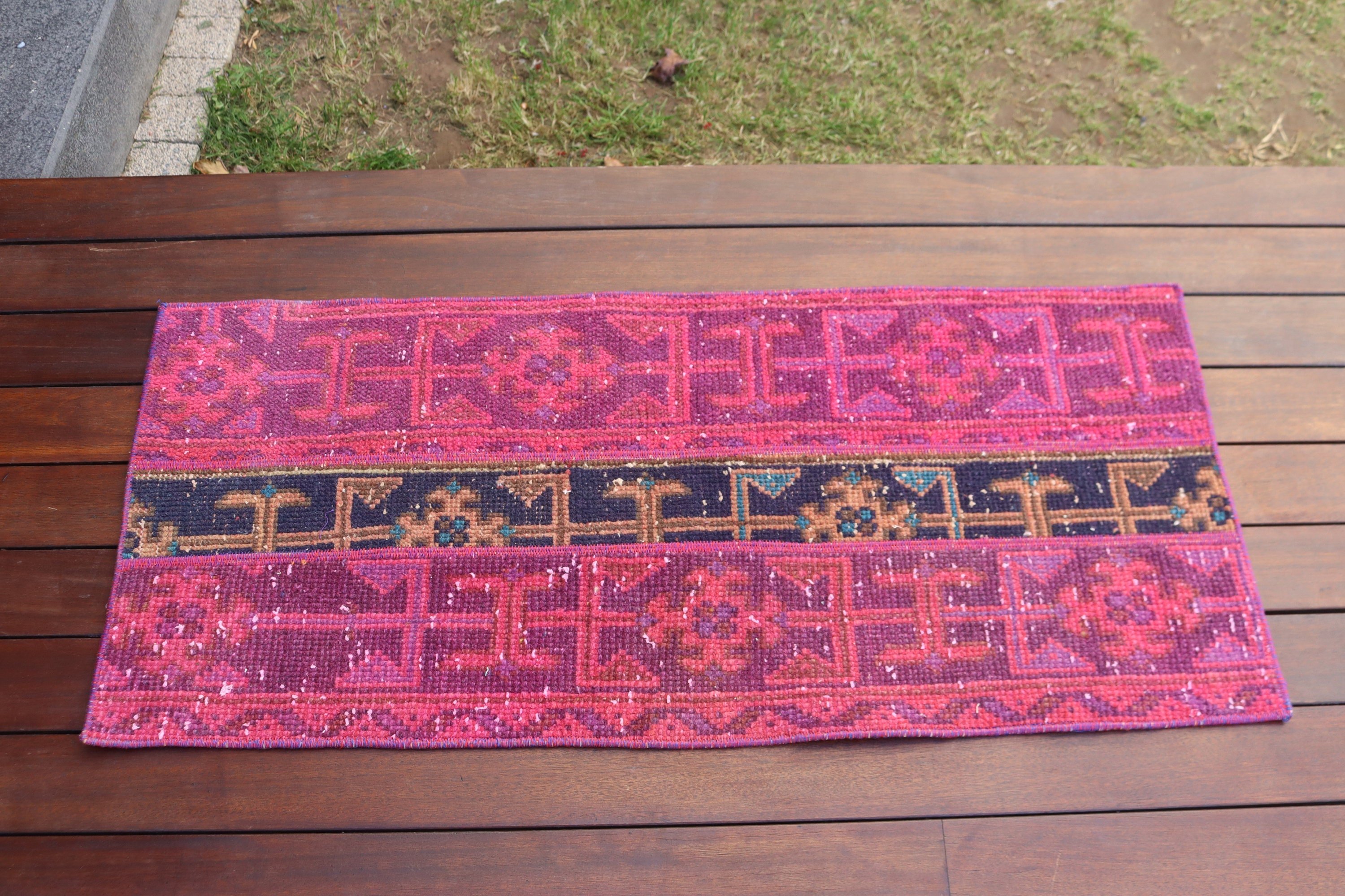 1.6x3.6 ft Küçük Halı, Geometrik Halı, Tribal Halı, Paspas Halıları, Giriş Halıları, Vintage Halı, El Dokuma Halılar, Pembe El Dokuma Halı, Türk Halısı