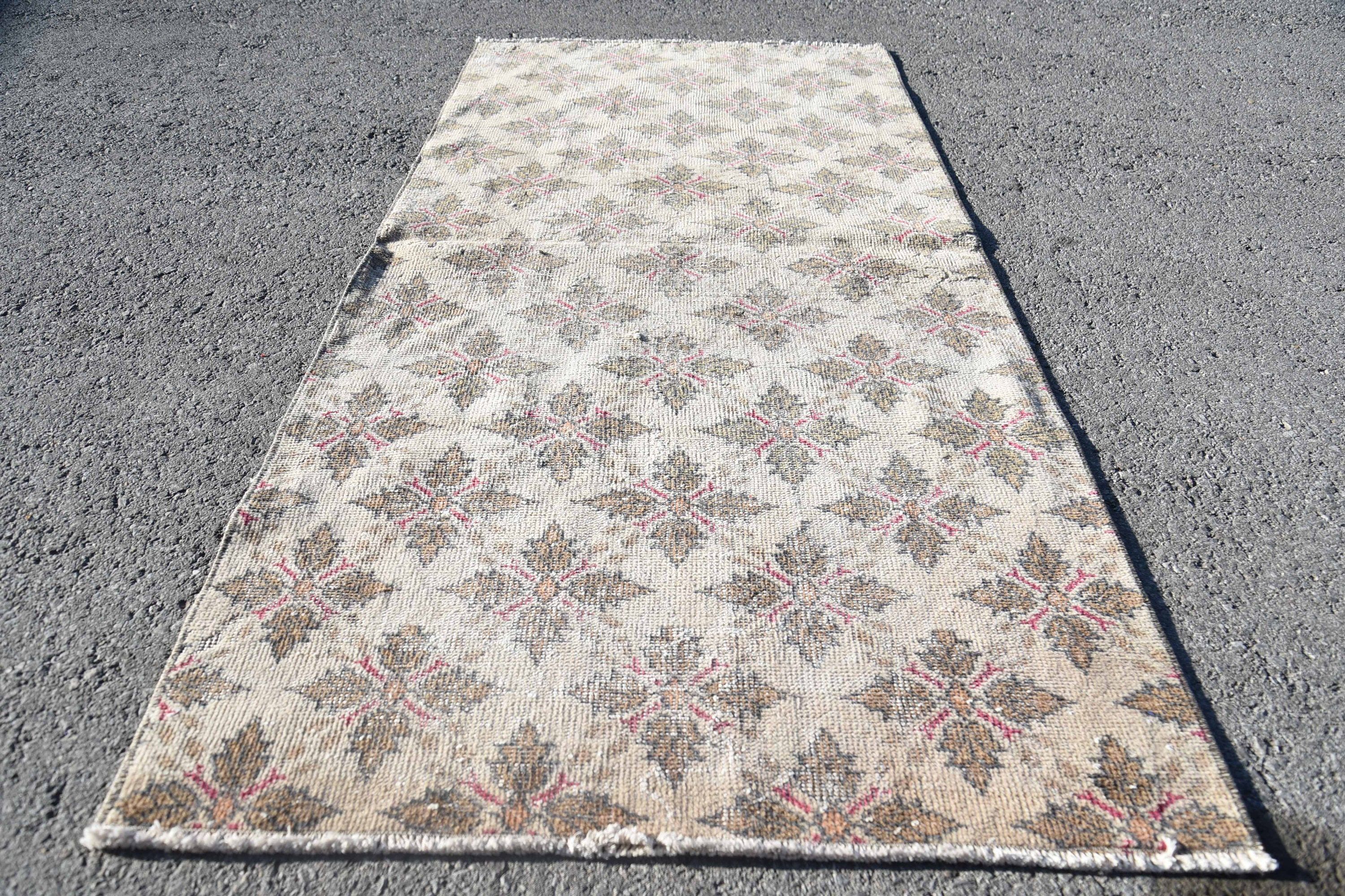 Yer Halısı, Eklektik Halı, Vintage Halı, Giriş Halıları, Sanat Halısı, Yatak Odası Halısı, 2,7x5,7 ft Aksan Halısı, Türk Halıları, Fas Halıları, Çocuk Halısı