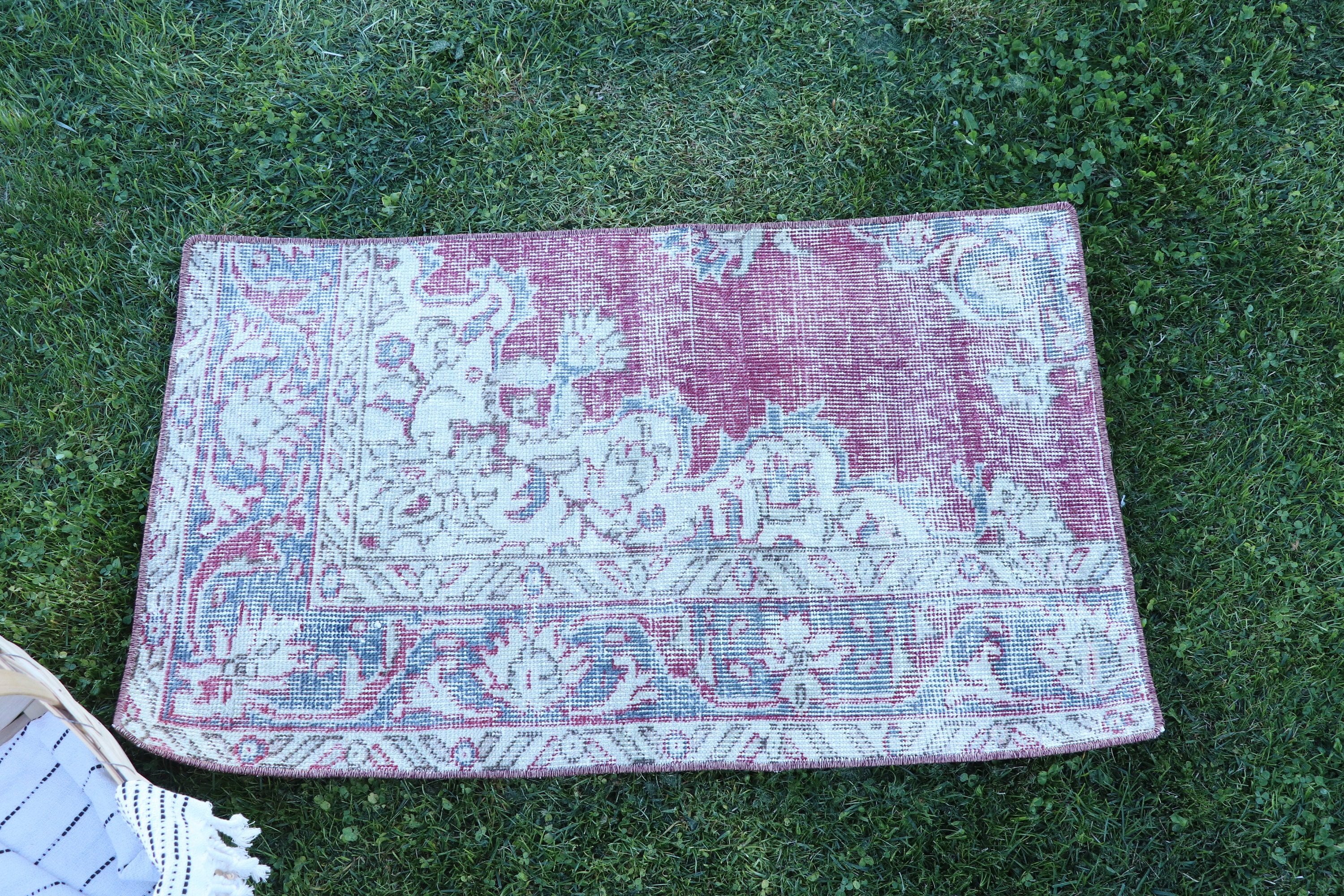 Vintage Halılar, Türk Halıları, 1.7x2.8 ft Küçük Halı, Ofis Halısı, Düz Dokuma Halı, Oryantal Halılar, Mor Açıklama Halısı, Banyo Halısı, Araba Paspas Halısı