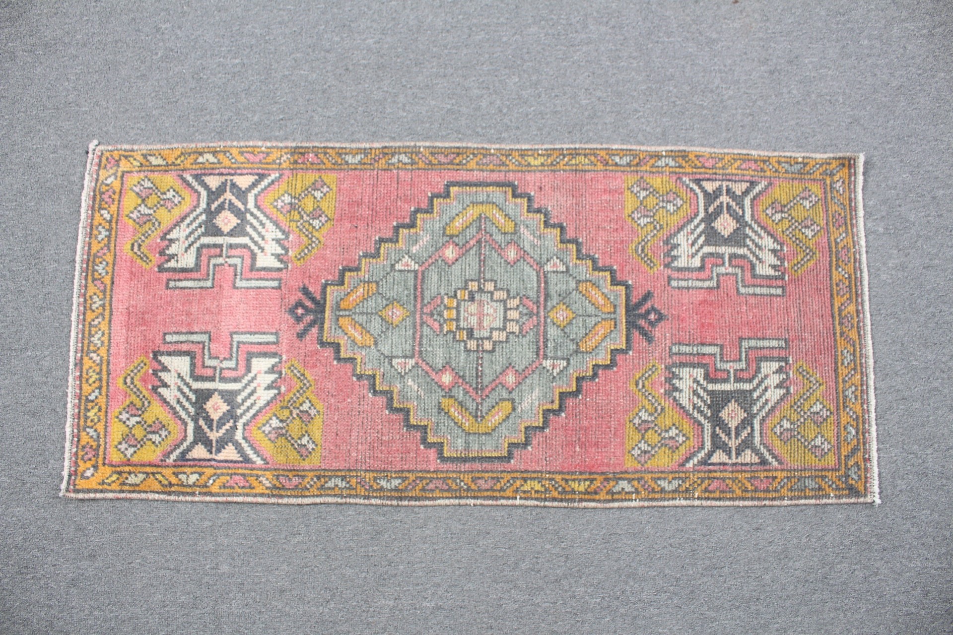 1.6x3.5 ft Küçük Halılar, Mutfak Halısı, Paspas Halısı, Çocuk Halıları, Pembe Mutfak Halıları, Eskitilmiş Halı, Vintage Halı, Türk Halıları, Oryantal Halılar