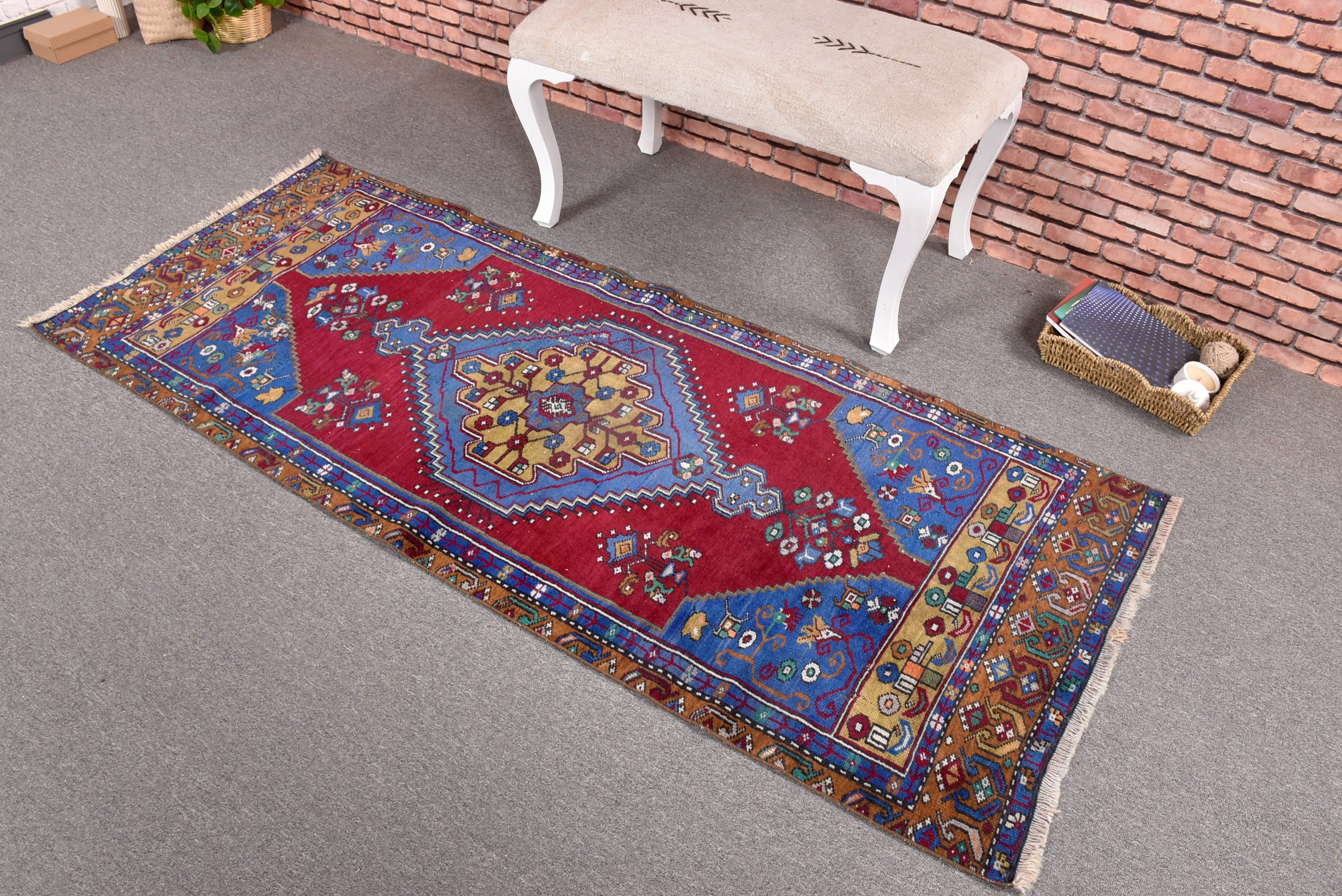 Vintage Halı, Dekoratif Halılar, 2,7x6,6 ft Aksan Halısı, Kırmızı Anadolu Halısı, Kabile Halıları, Türk Halısı, Açıklama Halısı, Modern Halılar, Çocuk Halısı