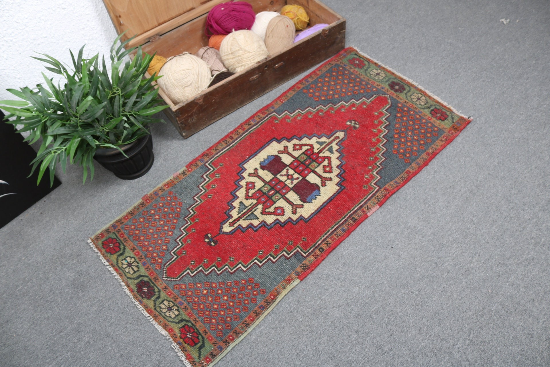 Vintage Rug, Neutral Rugs, Red Bedroom Rug, Turkish Rugs, 1.9x3.9 ft Small Rugs, Rugs for Bathroom, Small Boho Rug