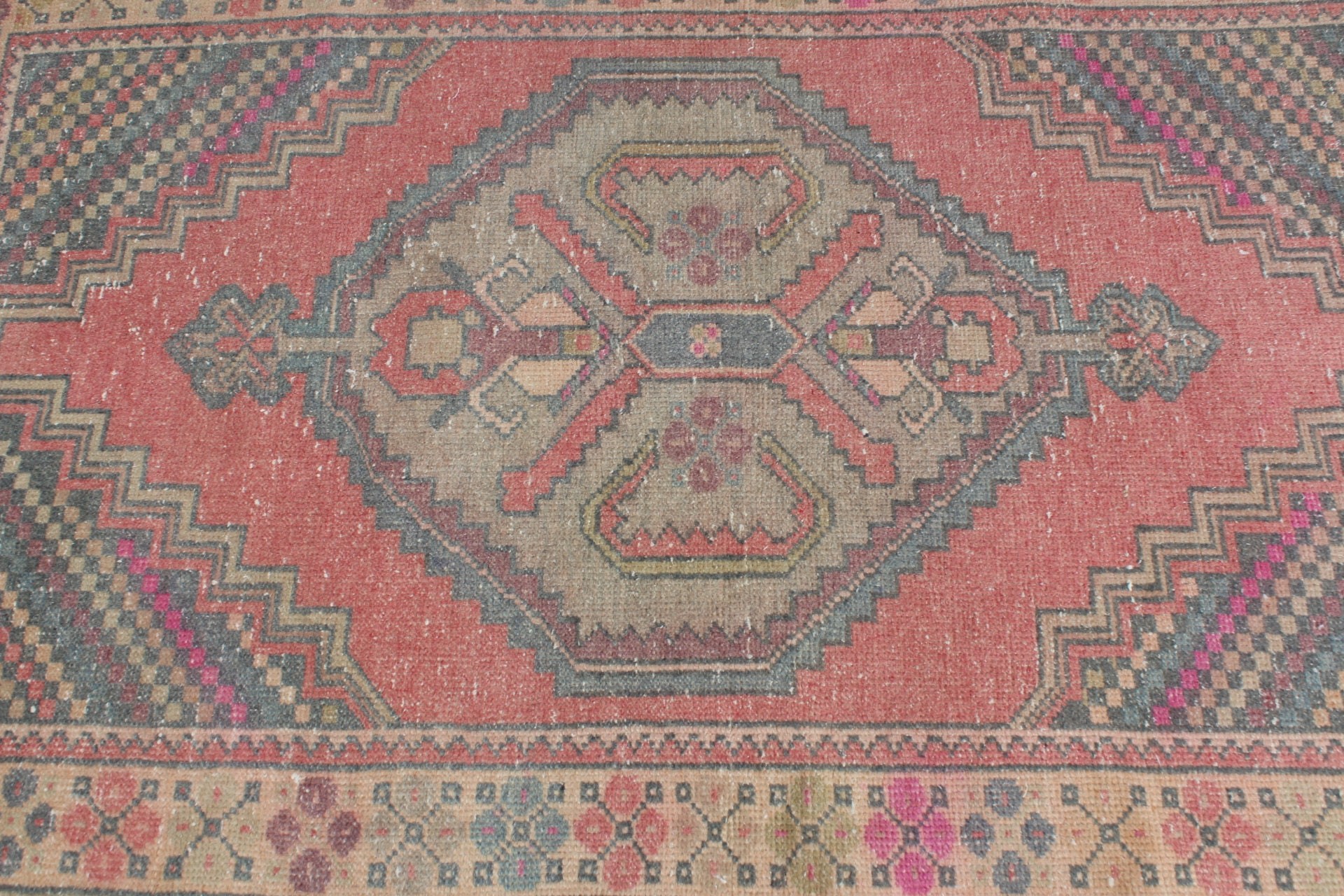 3.6x5.8 ft Accent Halı, Türk Halısı, Vintage Halı, Yatak Odası Halıları, Yer Halısı, Yün Halı, Çocuk Odası Halısı, Çocuk Odası Halıları, Kırmızı Ev Dekor Halısı