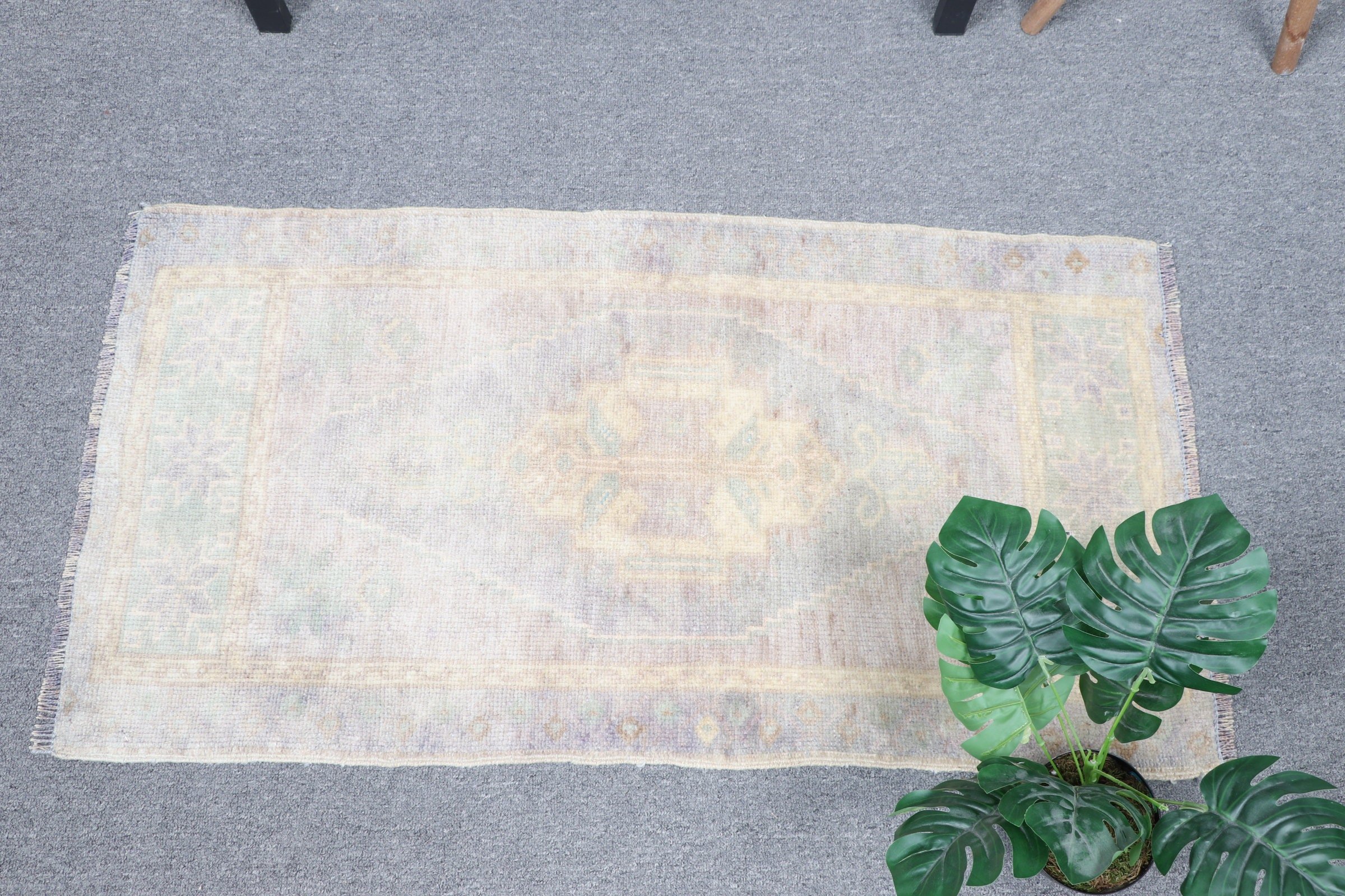 Mutfak Halısı, Kapı Paspası Halıları, Bej Oushak Halıları, Yatak Odası Halıları, Ofis Halıları, Vintage Halılar, Türk Halısı, 1.7x3.2 ft Küçük Halılar, Banyo Halısı