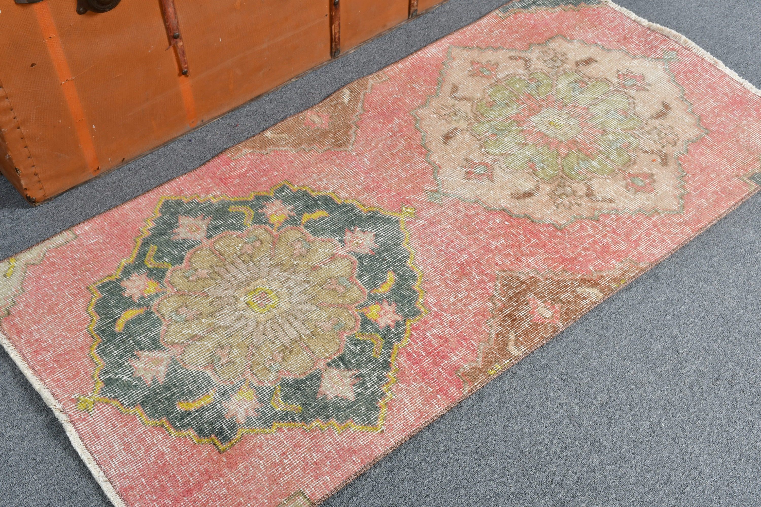 Oryantal Halılar, Vintage Halı, Düğün Halıları, Mutfak Halısı, Pembe 2,2x4,4 ft Küçük Halılar, Anadolu Halıları, Türk Halısı, Giriş Halısı