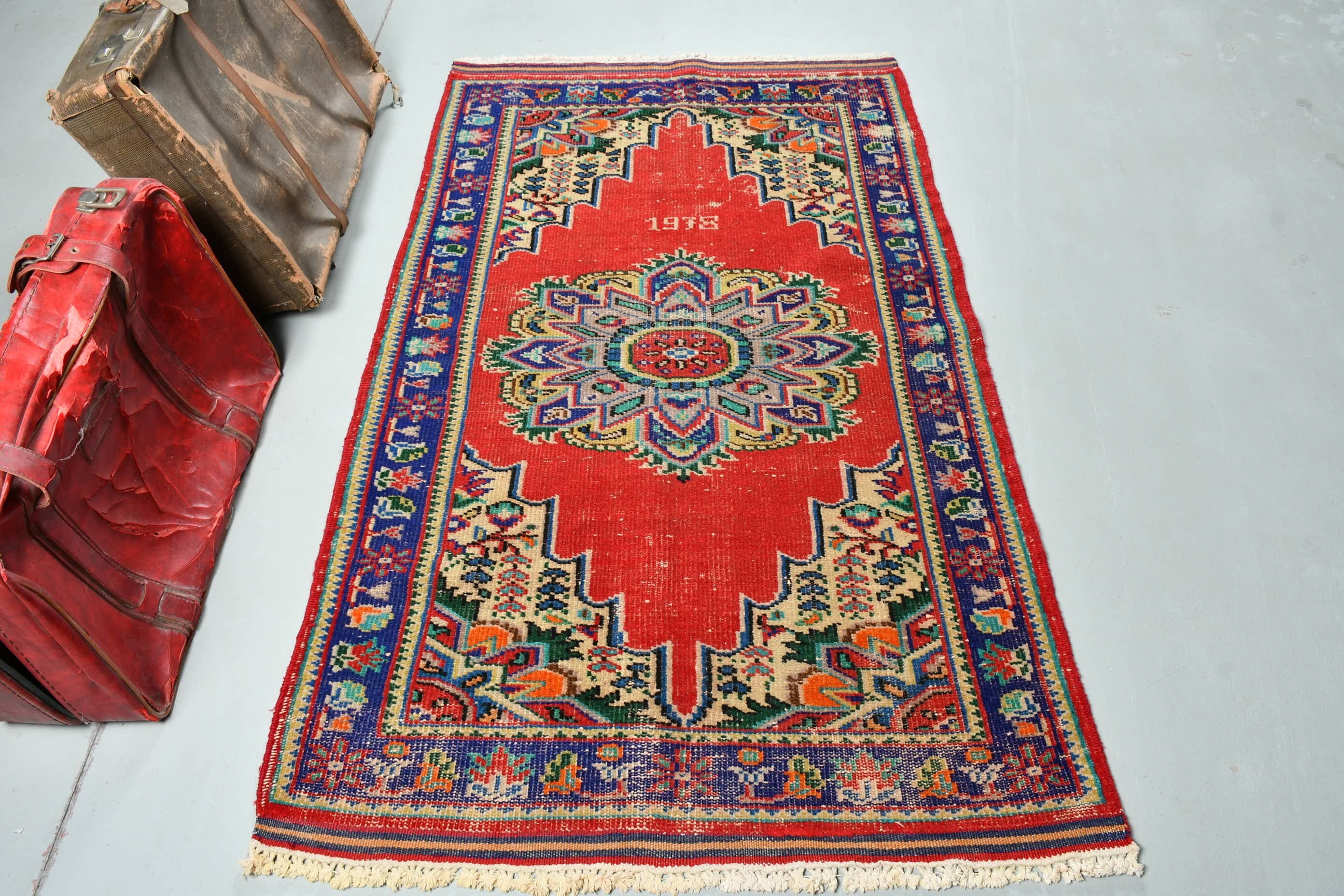 Entry Rug, Turkish Rugs, Rugs for Nursery, Moroccan Rug, Red Antique Rug, Wool Rugs, 3.5x5.6 ft Accent Rug, Kitchen Rug, Vintage Rugs